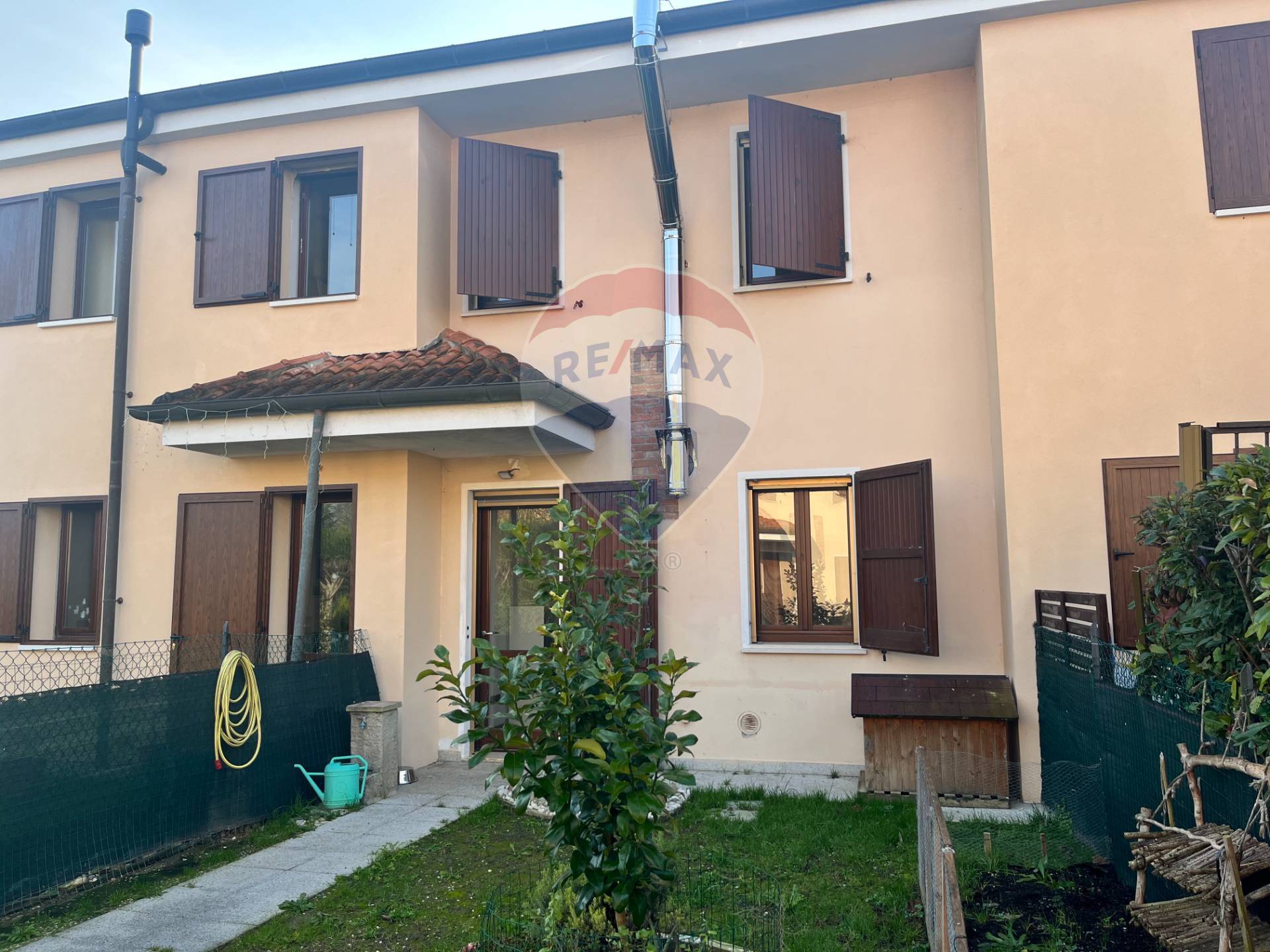 Villa a Schiera in vendita a Ferrara, 4 locali, zona glia, prezzo € 129.000 | PortaleAgenzieImmobiliari.it