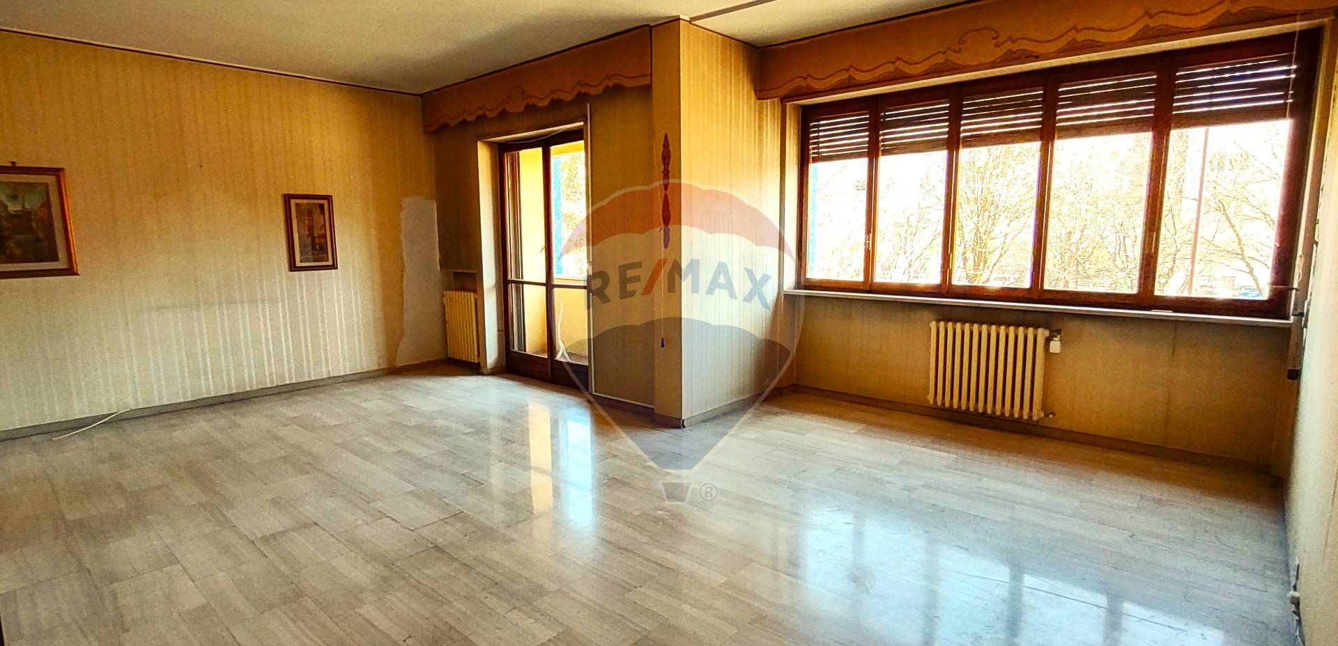 Appartamento in vendita a Pavia, 7 locali, zona Località: Ticinello-Stazione, prezzo € 515.000 | PortaleAgenzieImmobiliari.it