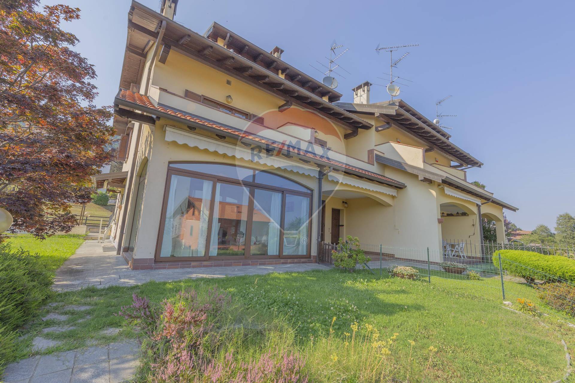 Villa a Schiera in vendita a Nebbiuno, 4 locali, prezzo € 280.000 | PortaleAgenzieImmobiliari.it