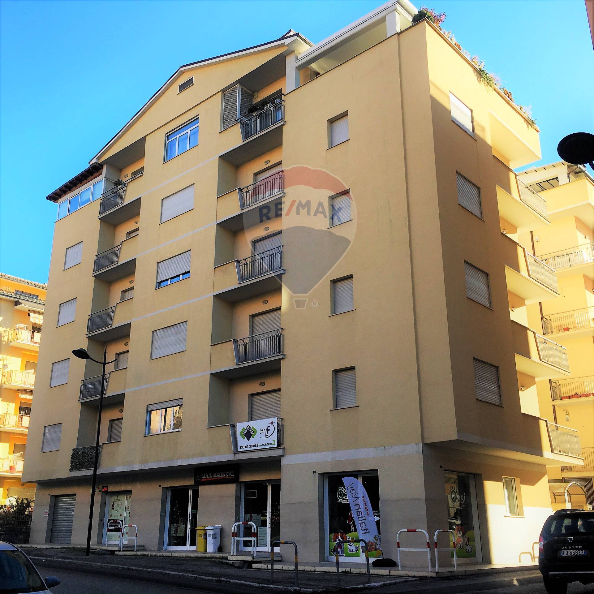 Appartamento in vendita a L'Aquila, 6 locali, zona Località: ViaStrinella, prezzo € 215.000 | PortaleAgenzieImmobiliari.it