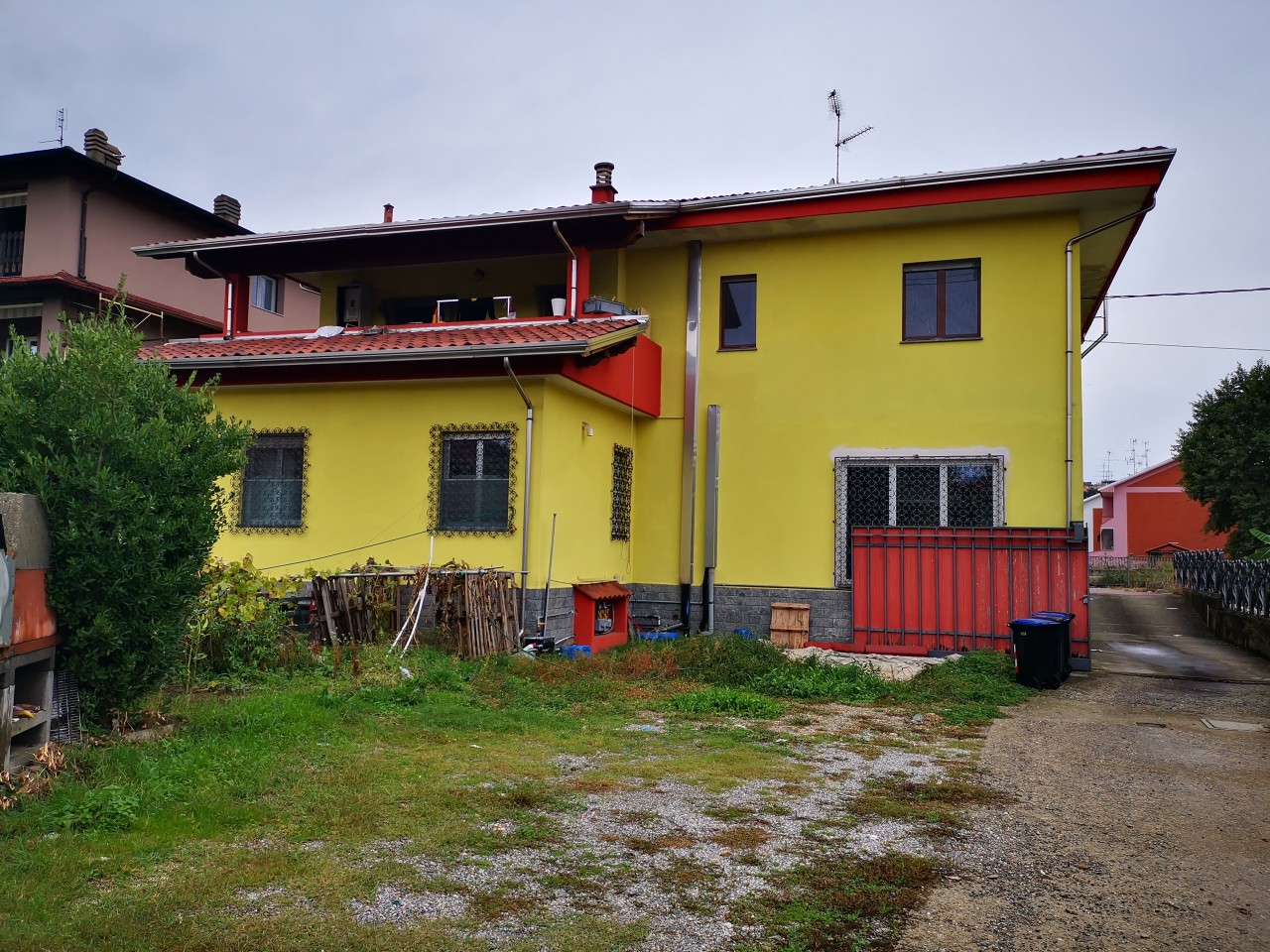 Appartamento in vendita a Oleggio, 3 locali, prezzo € 135.000 | CambioCasa.it
