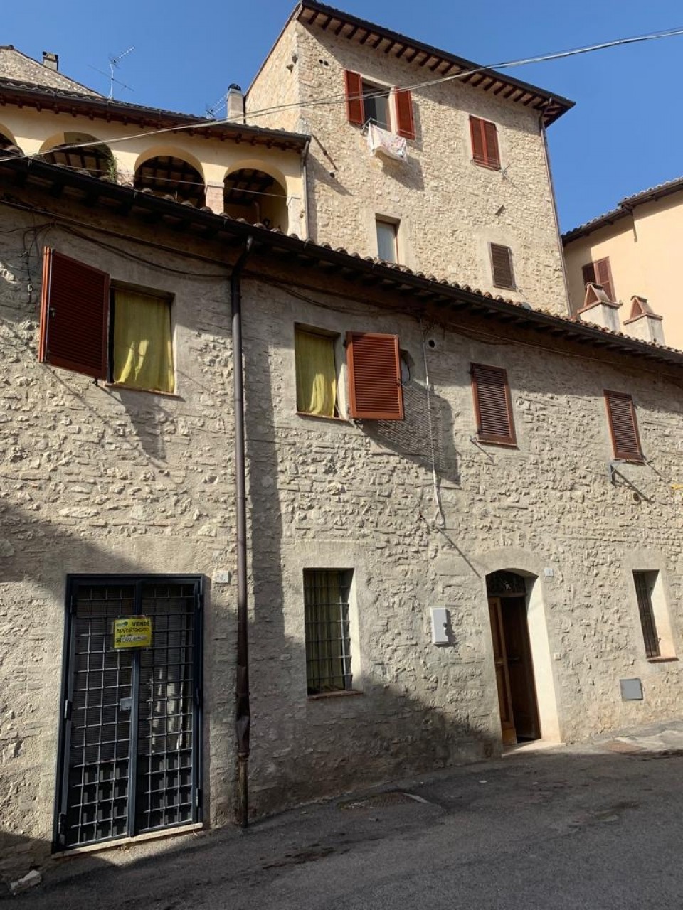Palazzo / Stabile in vendita a Arrone, 5 locali, prezzo € 99.000 | CambioCasa.it