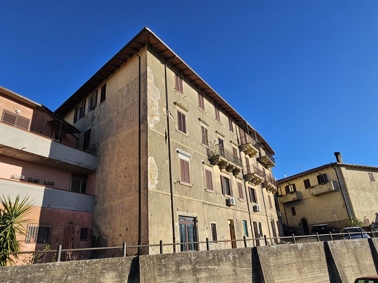 Appartamento in vendita a Cinigiano, 3 locali, prezzo € 60.000 | PortaleAgenzieImmobiliari.it