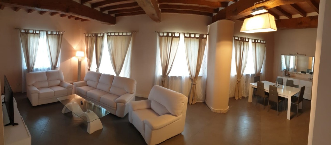 Villa in affitto a Seravezza, 6 locali, prezzo € 20.000 | PortaleAgenzieImmobiliari.it