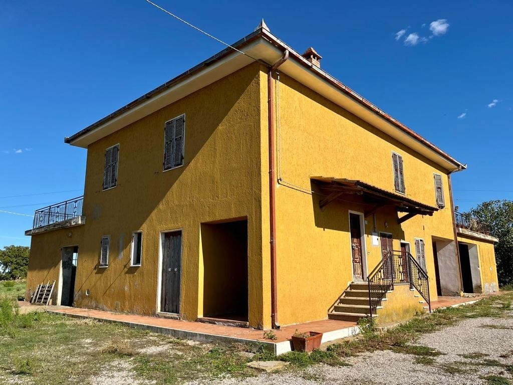 Rustico / Casale in vendita a Orbetello, 5 locali, prezzo € 380.000 | PortaleAgenzieImmobiliari.it
