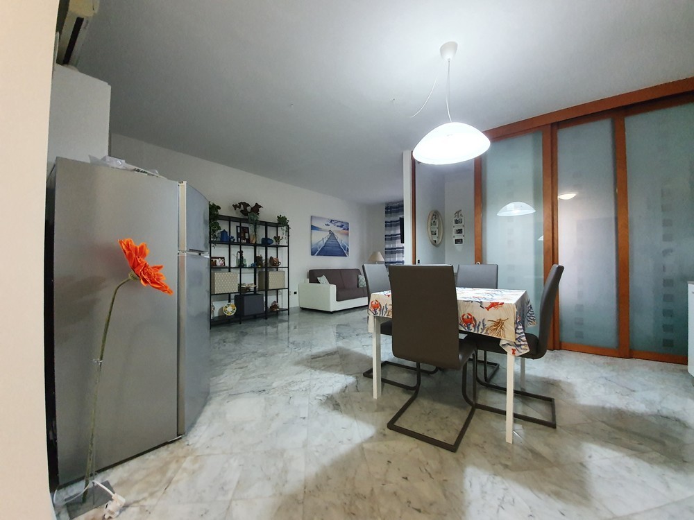 Appartamento in vendita a Viareggio, 2 locali, prezzo € 185.000 | PortaleAgenzieImmobiliari.it