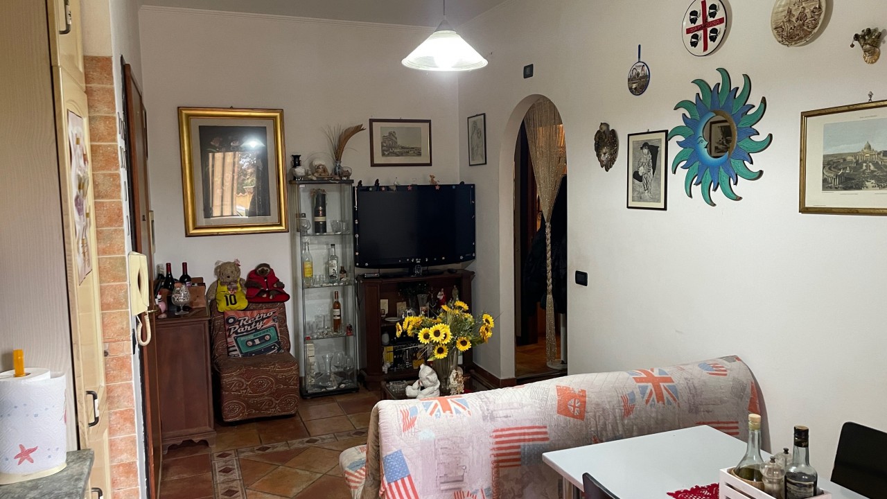 Appartamento in vendita a Pomezia, 2 locali, prezzo € 115.000 | CambioCasa.it