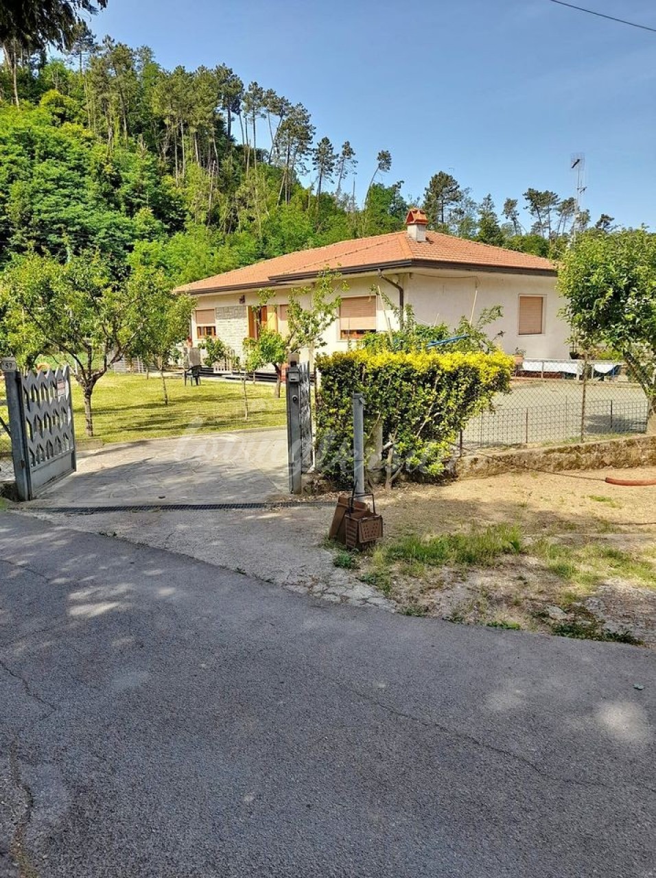 Soluzione Indipendente in vendita a Camaiore, 3 locali, prezzo € 390.000 | PortaleAgenzieImmobiliari.it