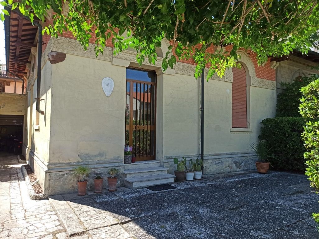 Villa Bifamiliare in vendita a Camaiore, 6 locali, prezzo € 569.000 | PortaleAgenzieImmobiliari.it