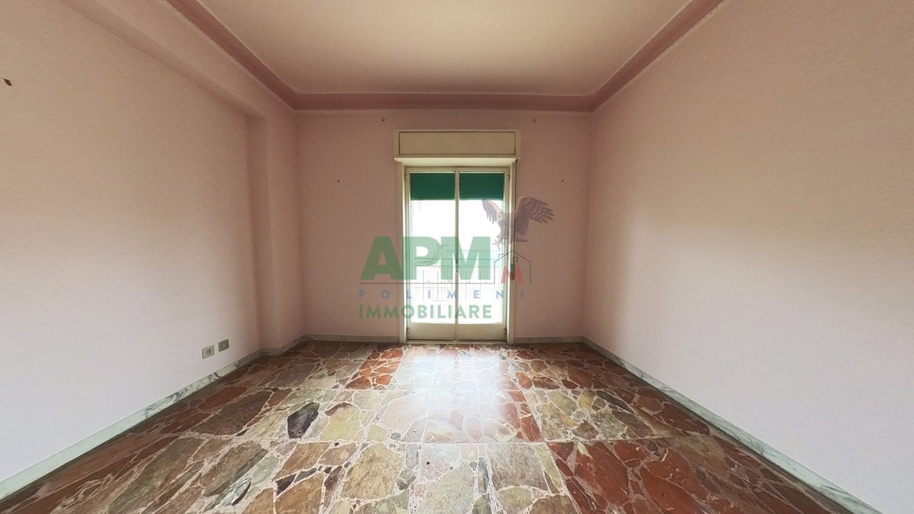 Appartamento in vendita a Reggio Calabria, 5 locali, prezzo € 80.000 | PortaleAgenzieImmobiliari.it