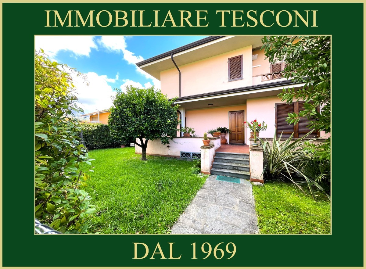 Villa in vendita a Pietrasanta, 7 locali, prezzo € 470.000 | PortaleAgenzieImmobiliari.it