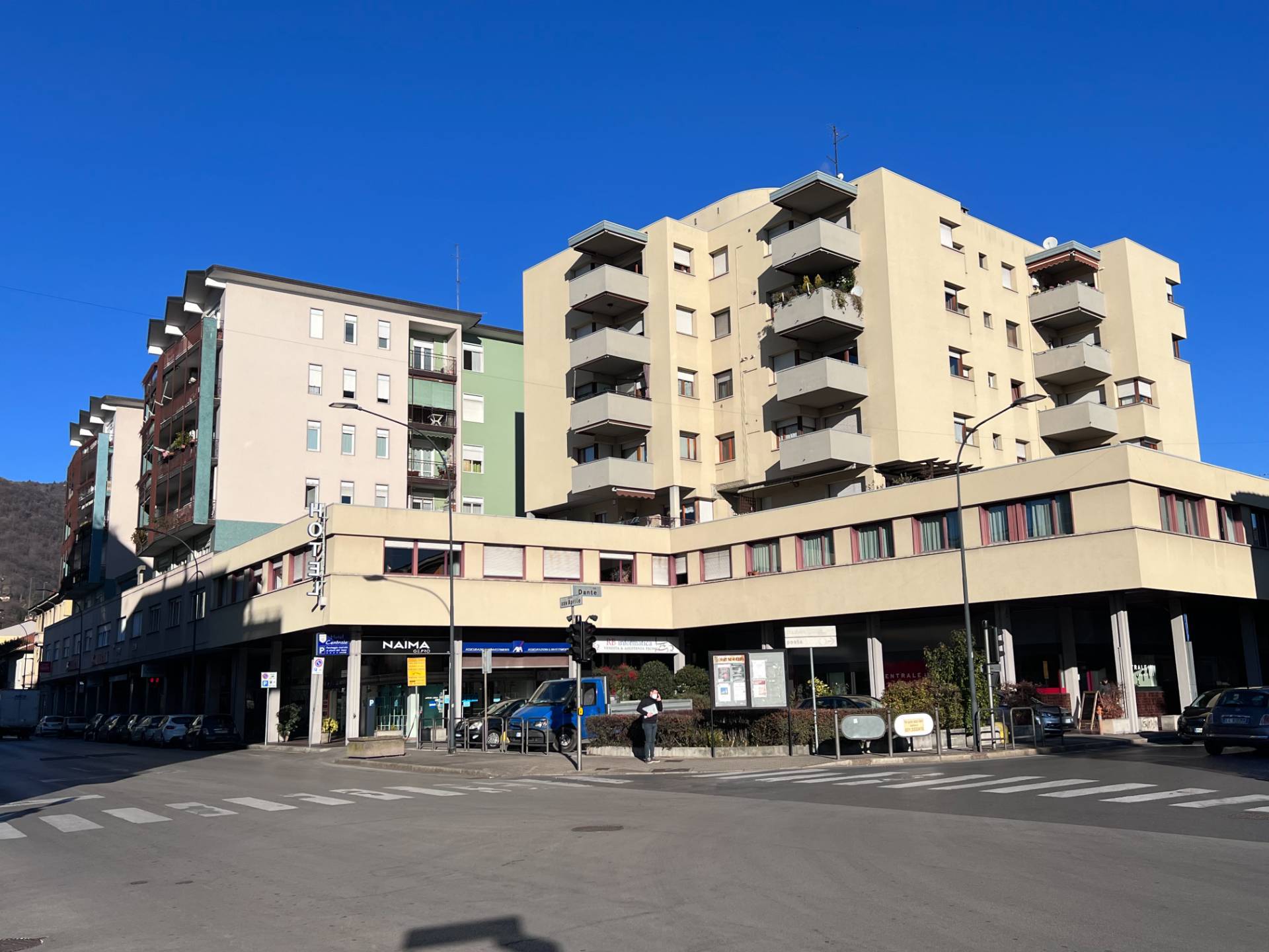 Appartamento in vendita a Erba, 3 locali, prezzo € 220.000 | CambioCasa.it