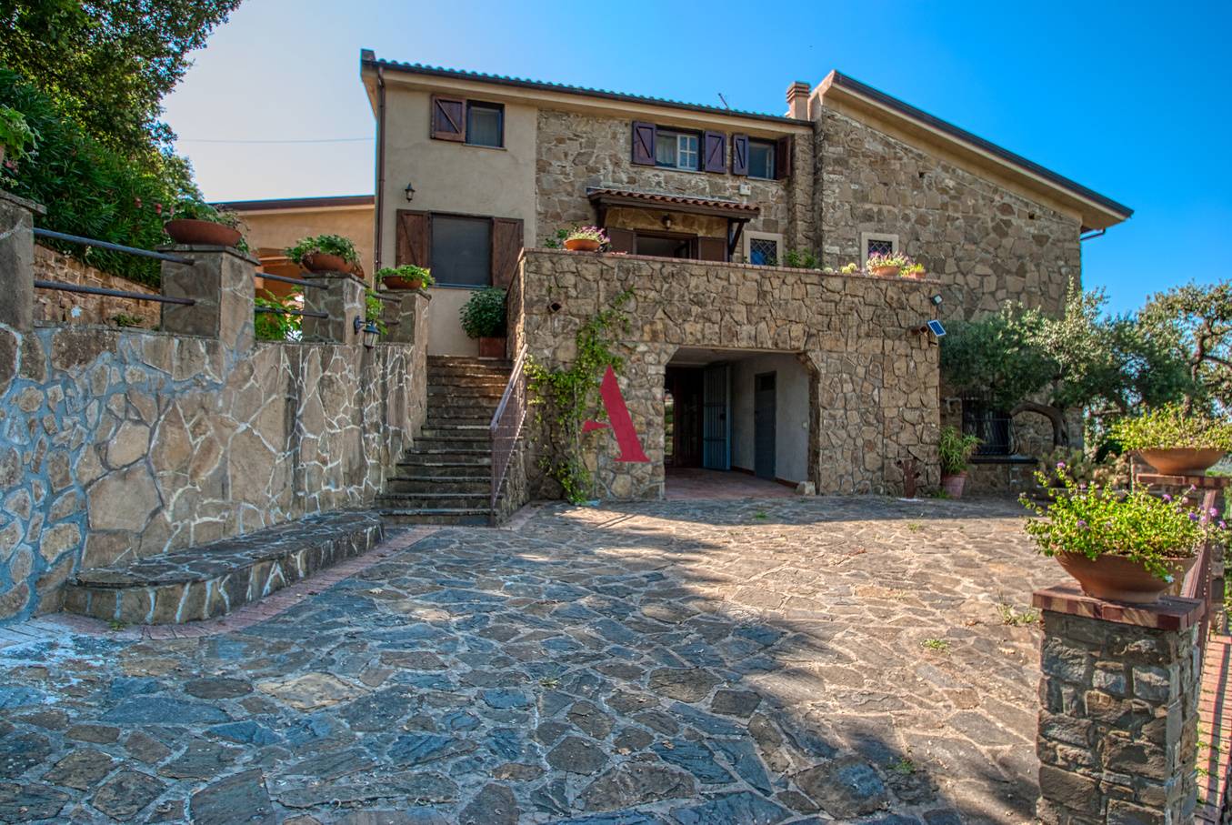 Villa in vendita a Castellabate, 13 locali, prezzo € 750.000 | PortaleAgenzieImmobiliari.it