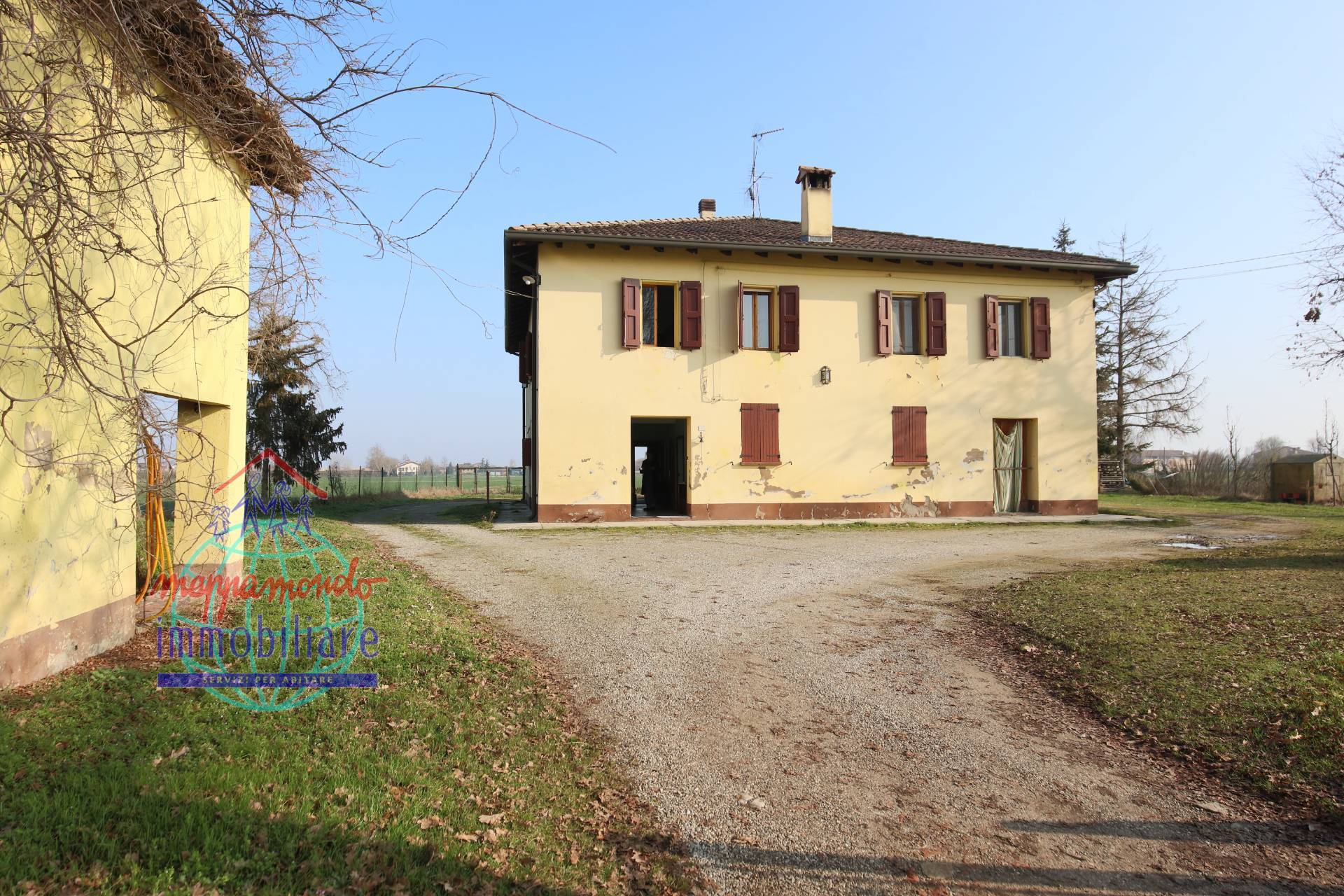 Villa Bifamiliare in vendita a Pieve di Cento, 15 locali, zona Località: PievediCento, prezzo € 315.000 | PortaleAgenzieImmobiliari.it