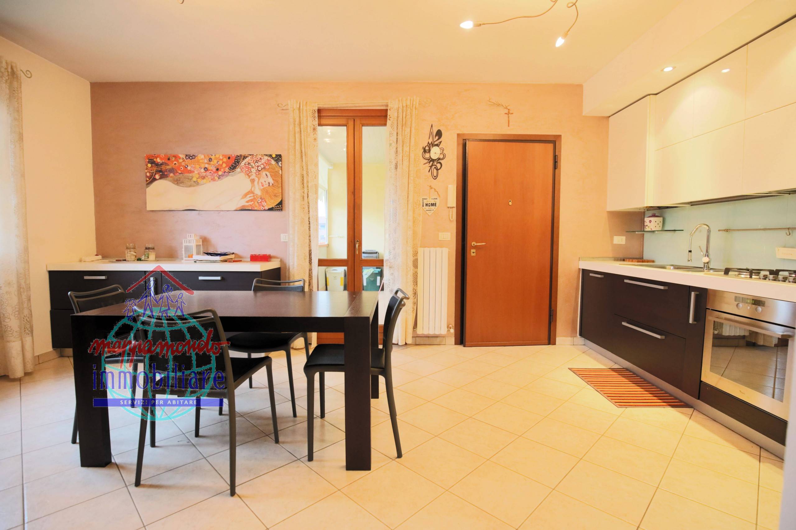 Appartamento in vendita a Cento, 6 locali, zona Località: Cento, prezzo € 239.000 | PortaleAgenzieImmobiliari.it