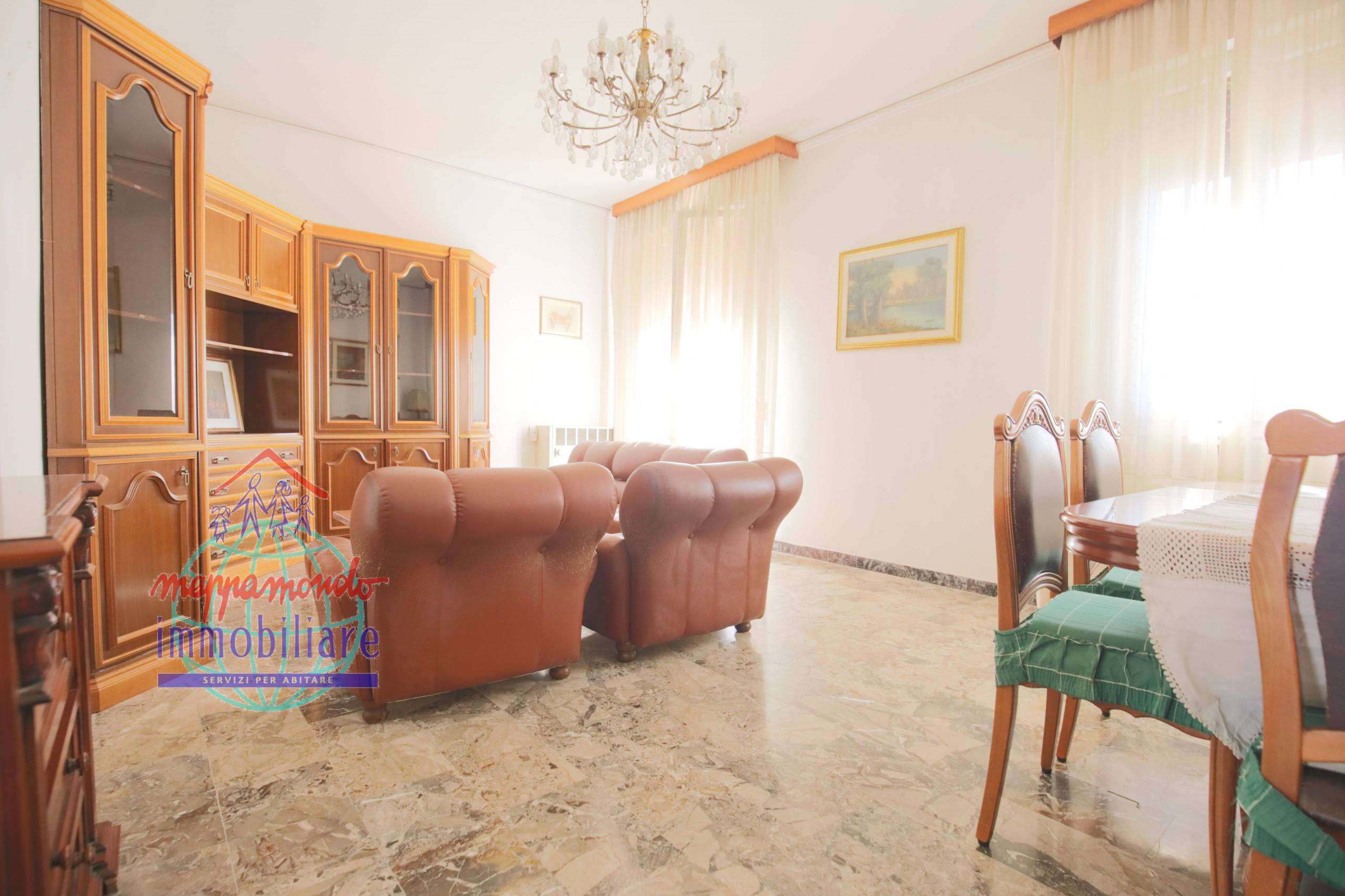 Appartamento in vendita a Cento, 5 locali, zona Località: Cento, prezzo € 143.000 | PortaleAgenzieImmobiliari.it