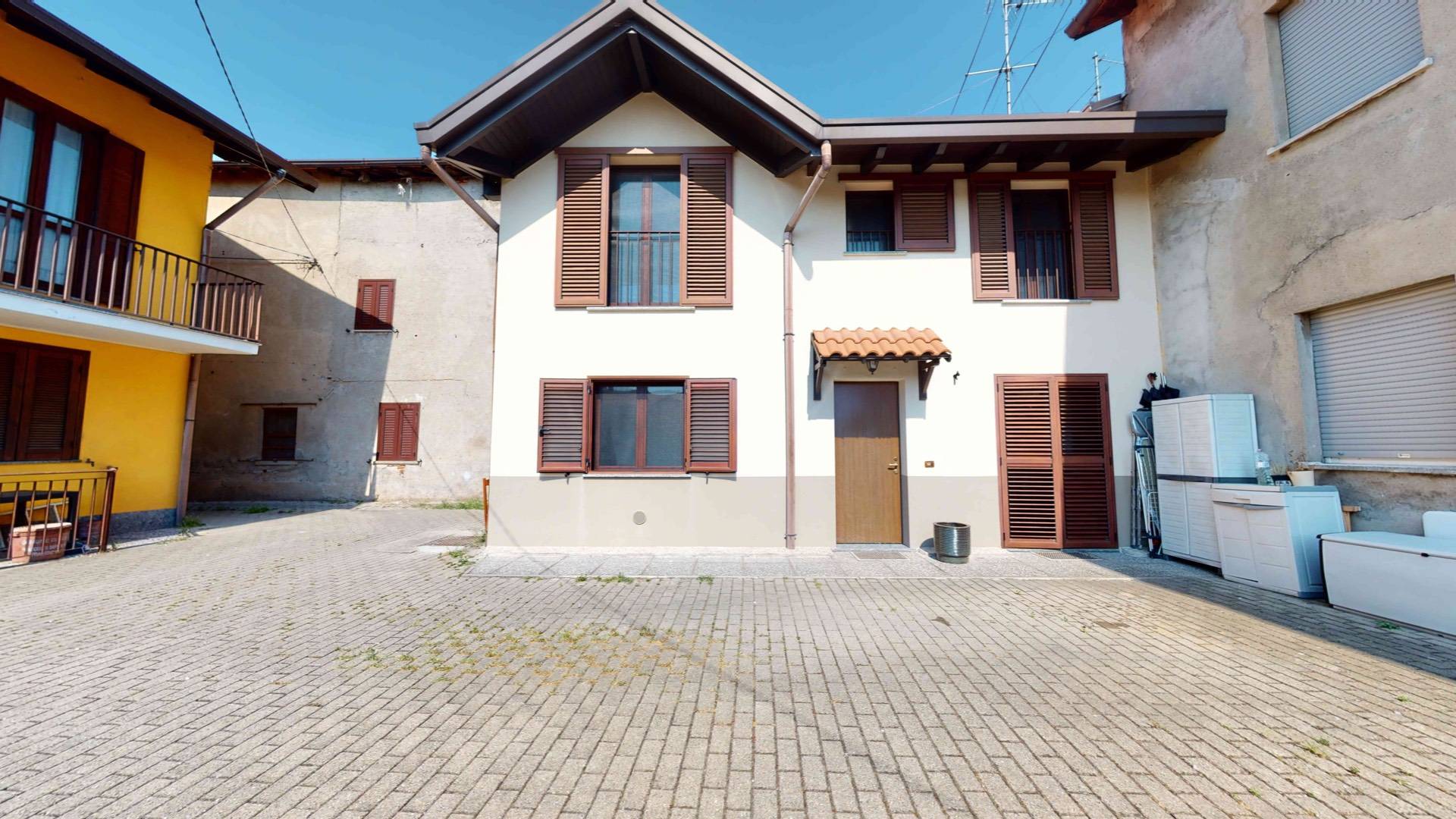 Appartamento in vendita a Cairate, 3 locali, prezzo € 96.000 | PortaleAgenzieImmobiliari.it