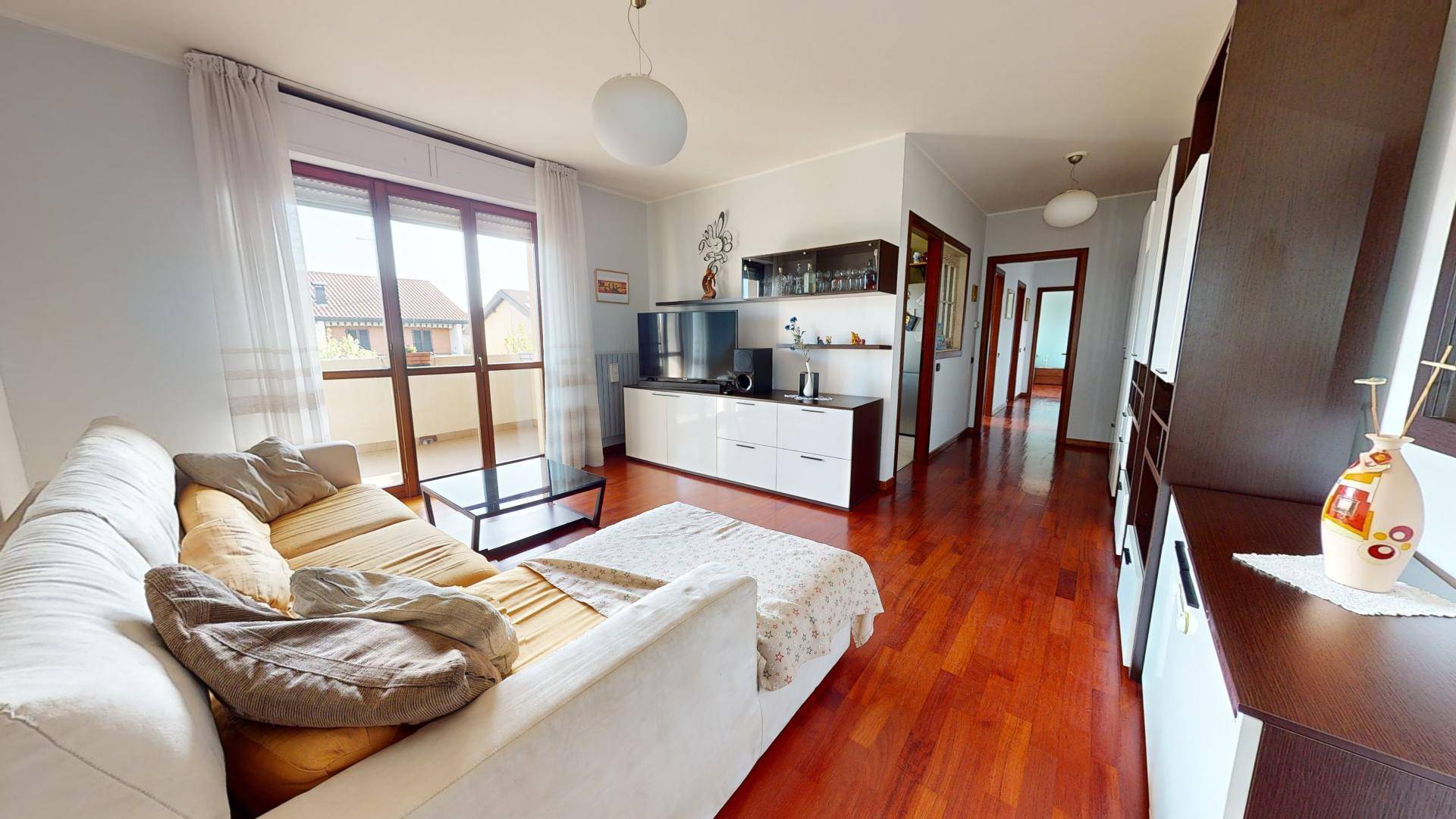 Appartamento in vendita a Tradate, 3 locali, prezzo € 149.000 | PortaleAgenzieImmobiliari.it