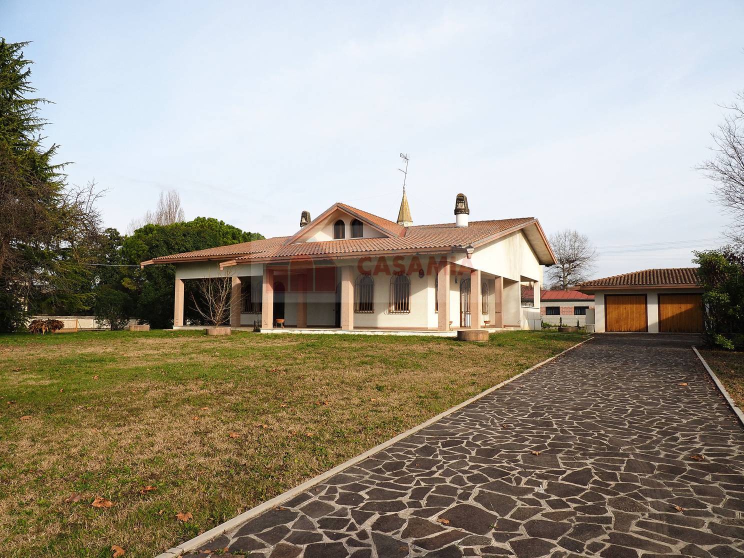 Villa in vendita a Mansuè, 12 locali, prezzo € 320.000 | PortaleAgenzieImmobiliari.it