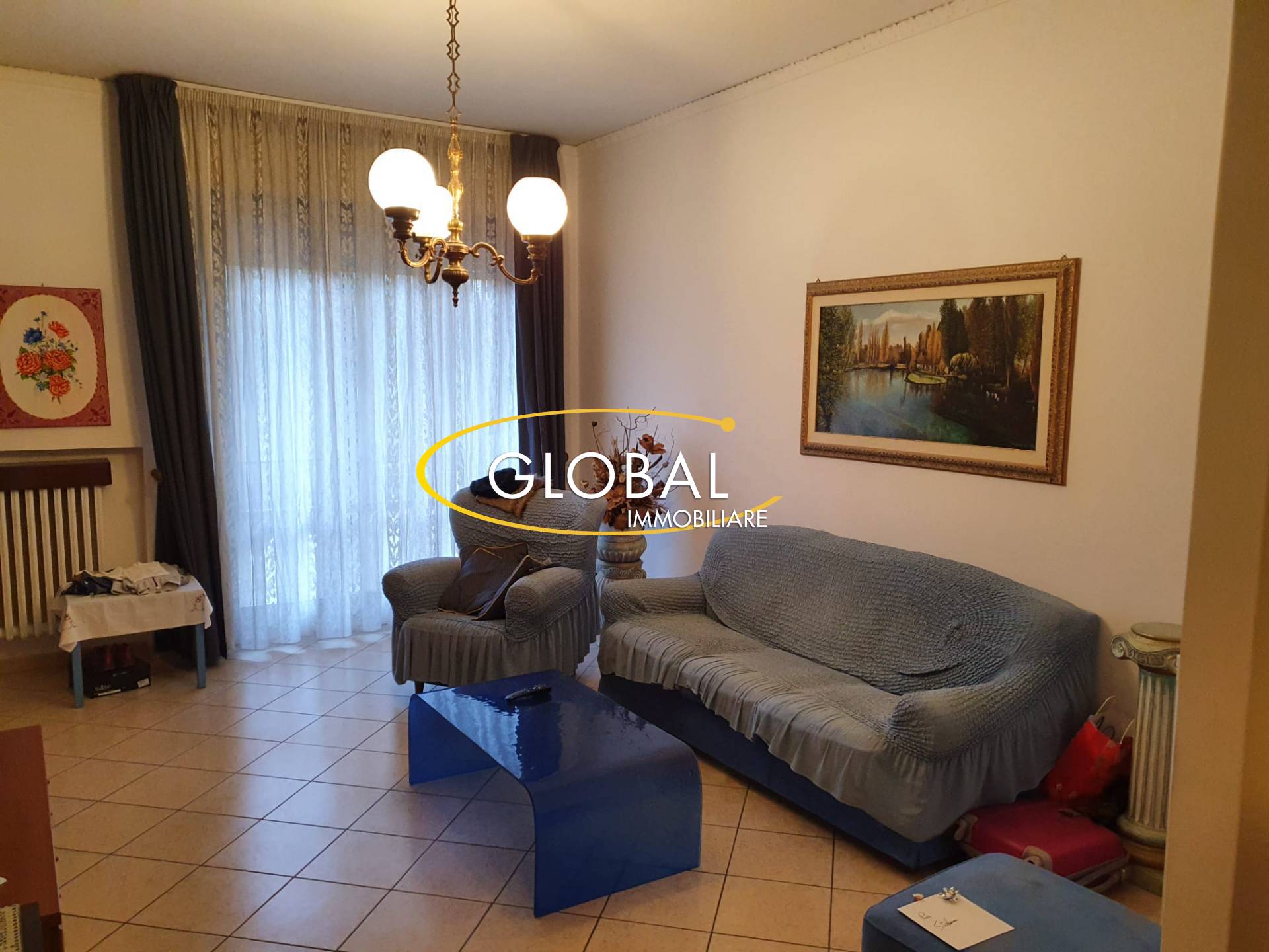 Appartamento in vendita a Ancona, 7 locali, zona ie, prezzo € 184.000 | PortaleAgenzieImmobiliari.it