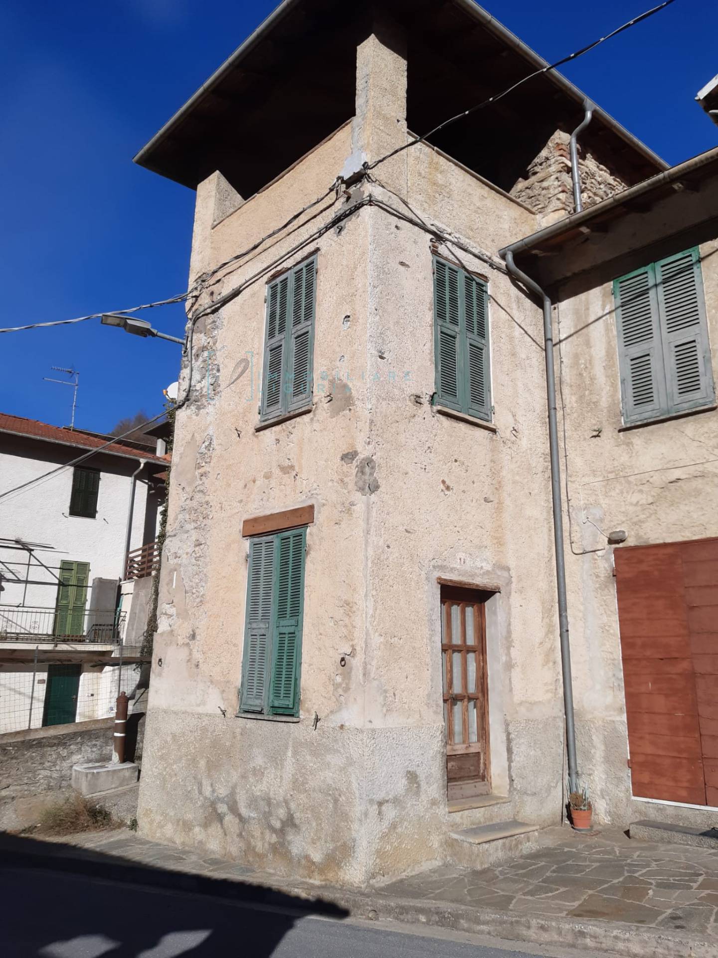 Rustico / Casale in vendita a Pieve di Teco, 8 locali, zona etico, prezzo € 72.000 | PortaleAgenzieImmobiliari.it