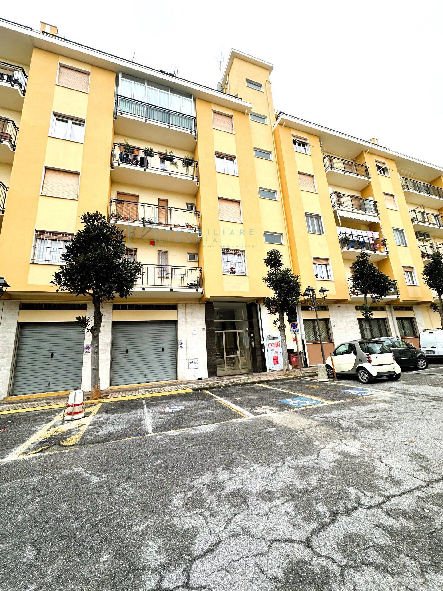 Appartamento in vendita a Albenga, 3 locali, zona Località: Centro, prezzo € 178.000 | PortaleAgenzieImmobiliari.it