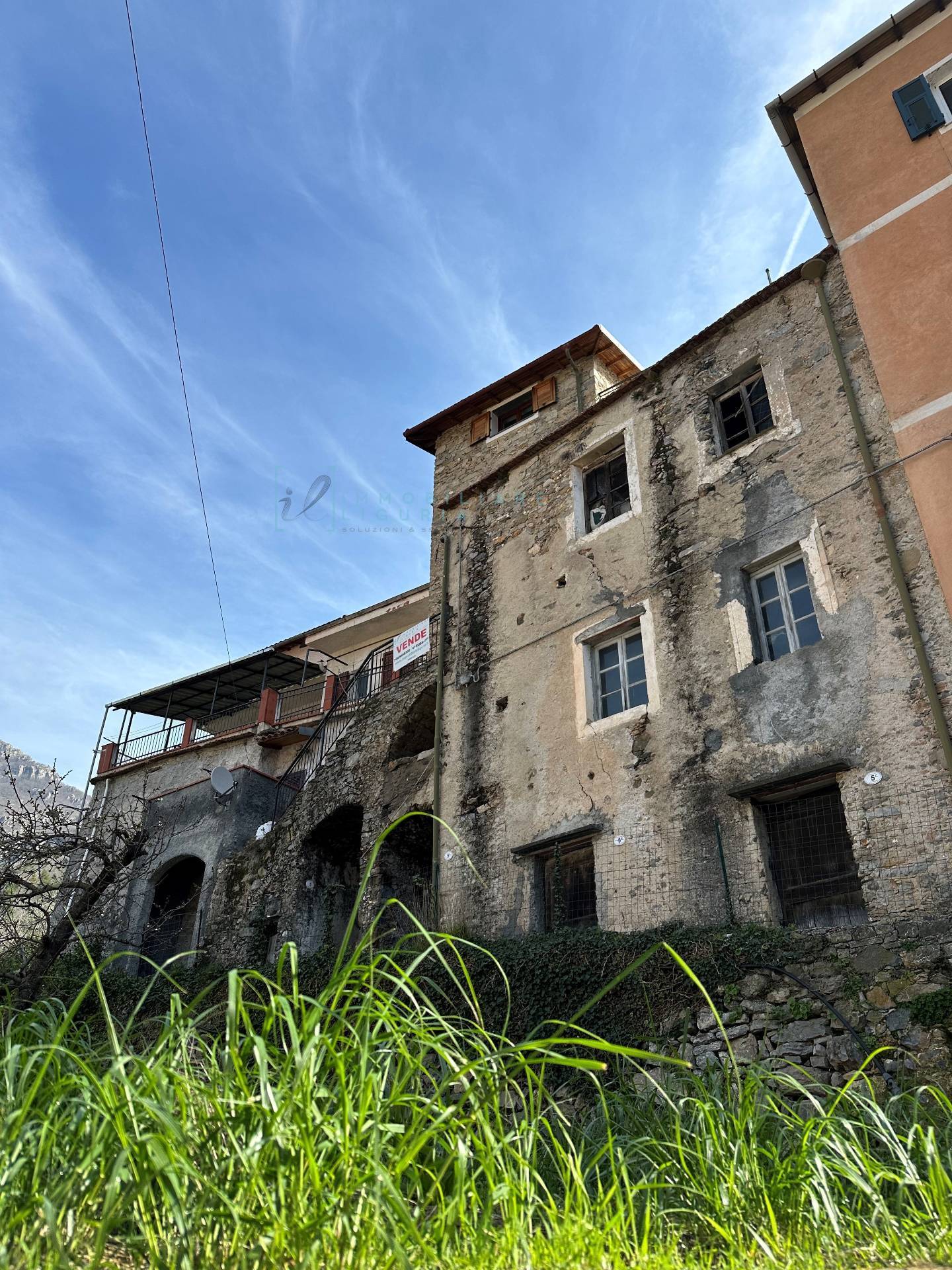 Rustico / Casale in vendita a Castelbianco, 4 locali, zona llo, prezzo € 35.000 | PortaleAgenzieImmobiliari.it