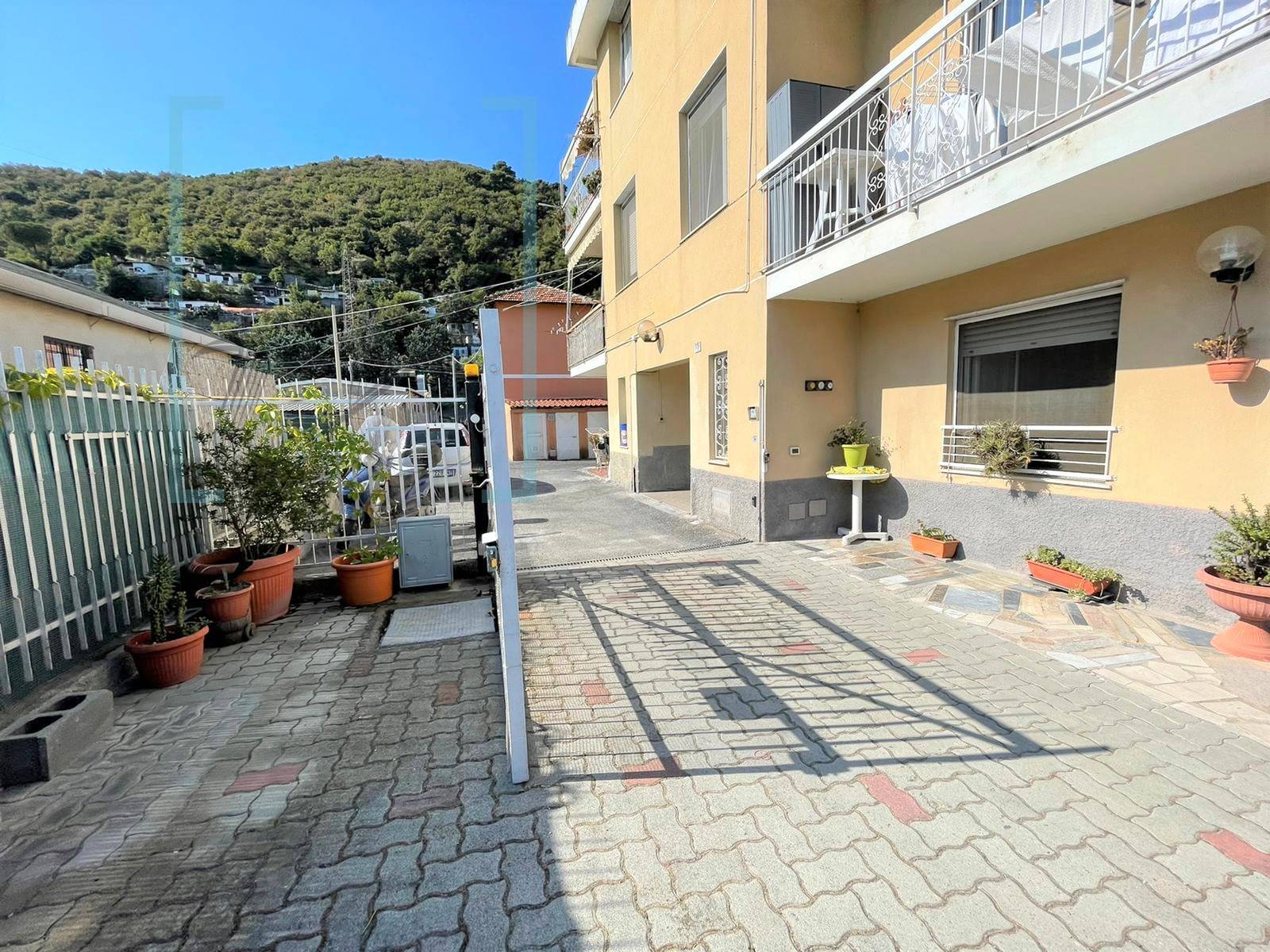 Appartamento in vendita a Albenga, 3 locali, prezzo € 215.000 | PortaleAgenzieImmobiliari.it