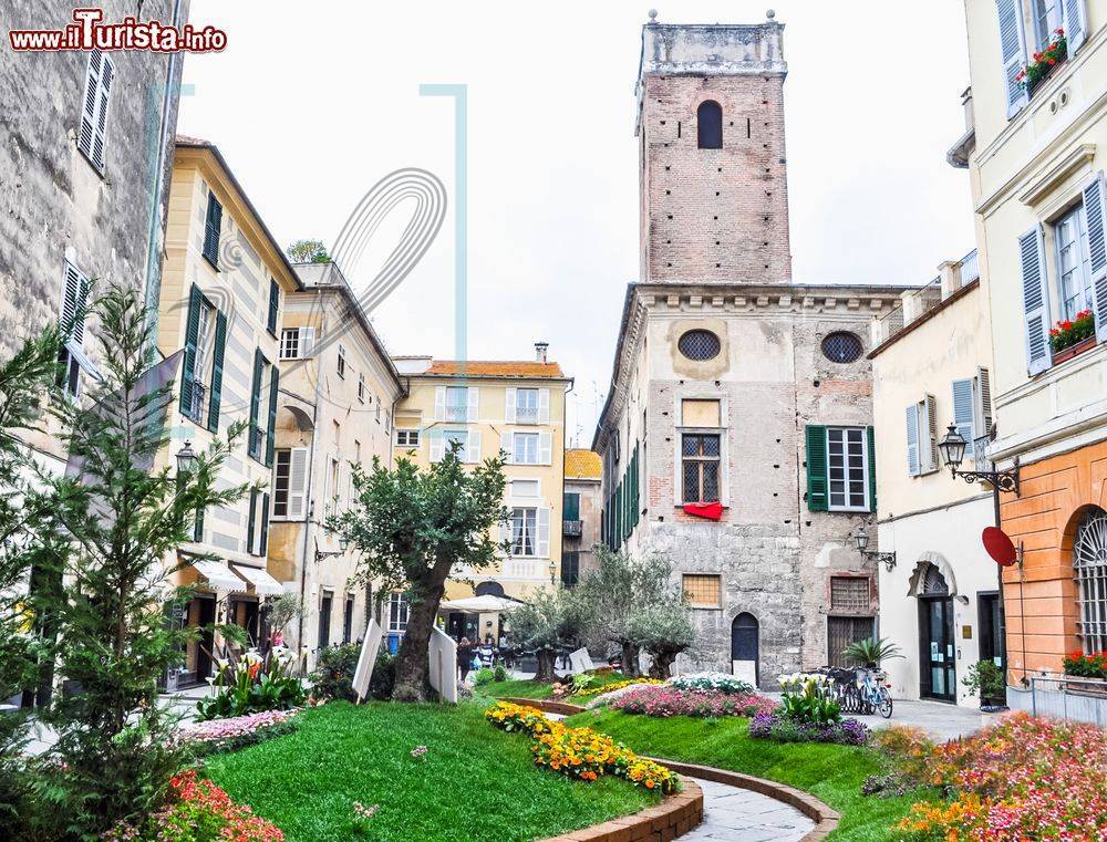 Appartamento in affitto a Albenga, 2 locali, prezzo € 400 | PortaleAgenzieImmobiliari.it