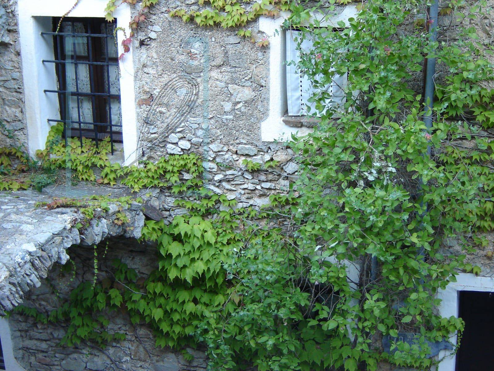 A Castelvecchio di Rocca Barbena Rustico / Casale  in Vendita