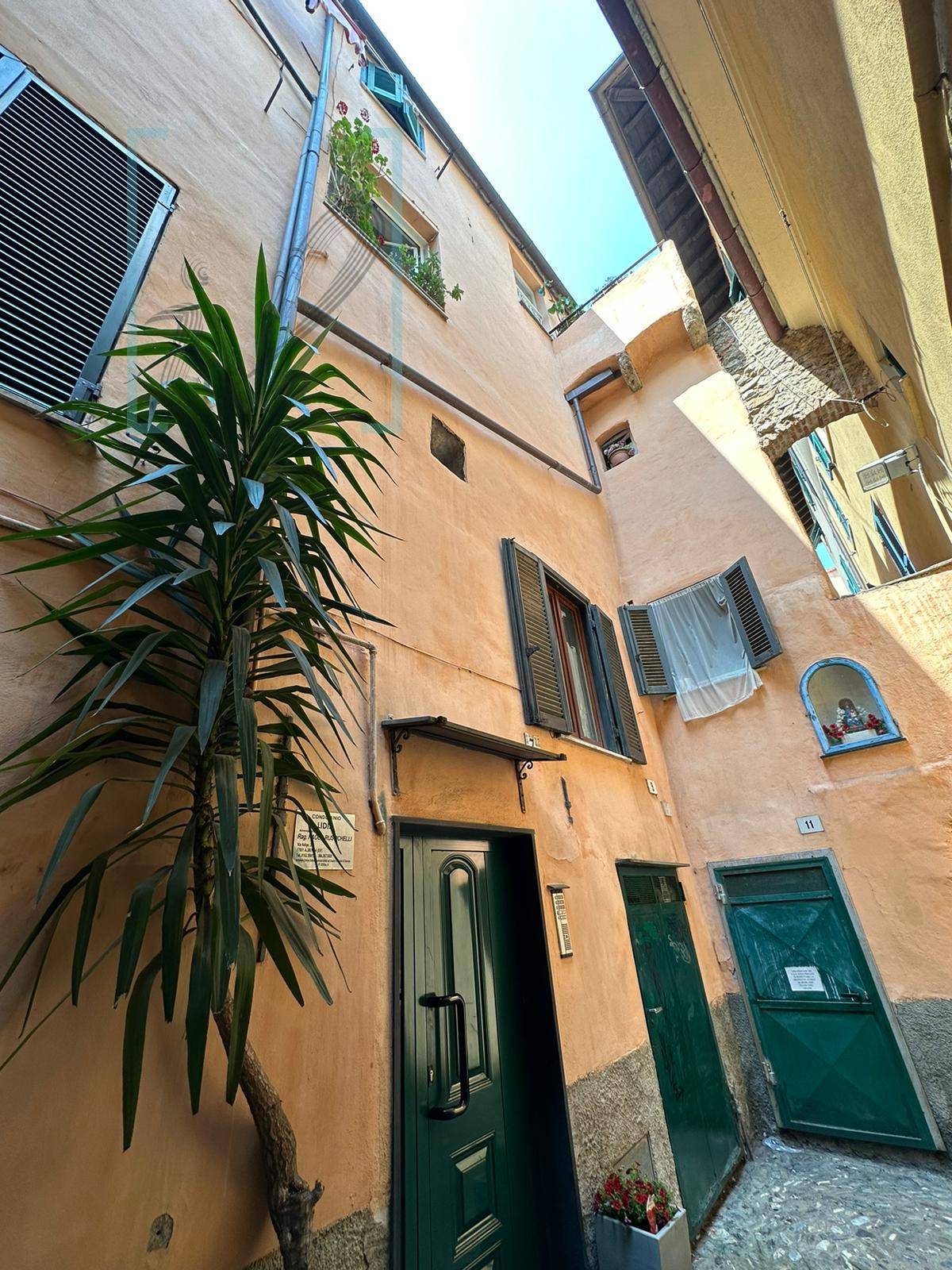 Appartamento in vendita a Albenga, 3 locali, prezzo € 110.000 | CambioCasa.it