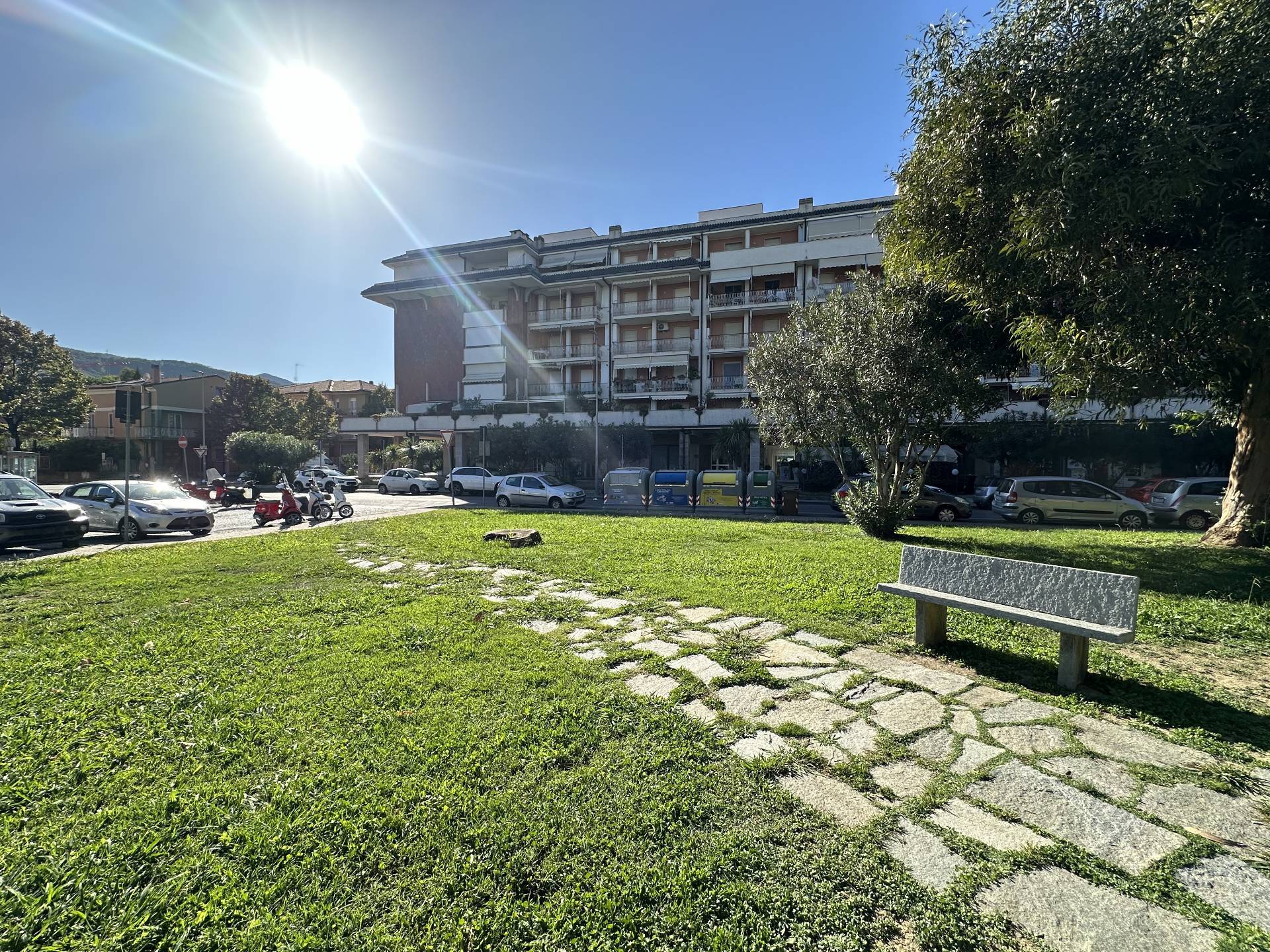 Appartamento in vendita a Albenga, 4 locali, prezzo € 239.000 | PortaleAgenzieImmobiliari.it