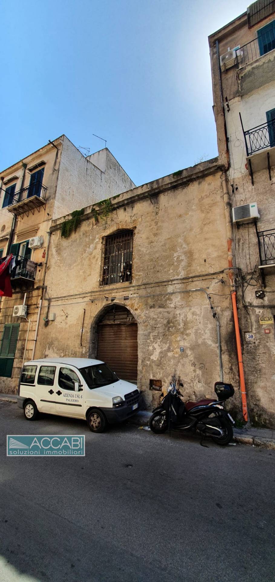 Capannone in vendita a Palermo - Zona: Zisa
