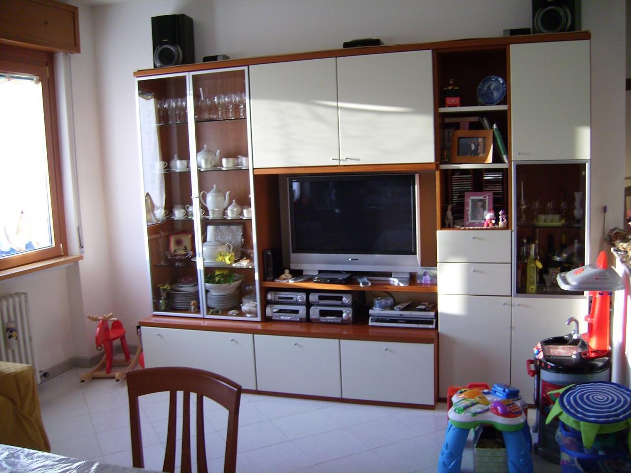 Appartamento in vendita a Malnate, 2 locali, zona Località: Rogoredo, prezzo € 65.000 | PortaleAgenzieImmobiliari.it