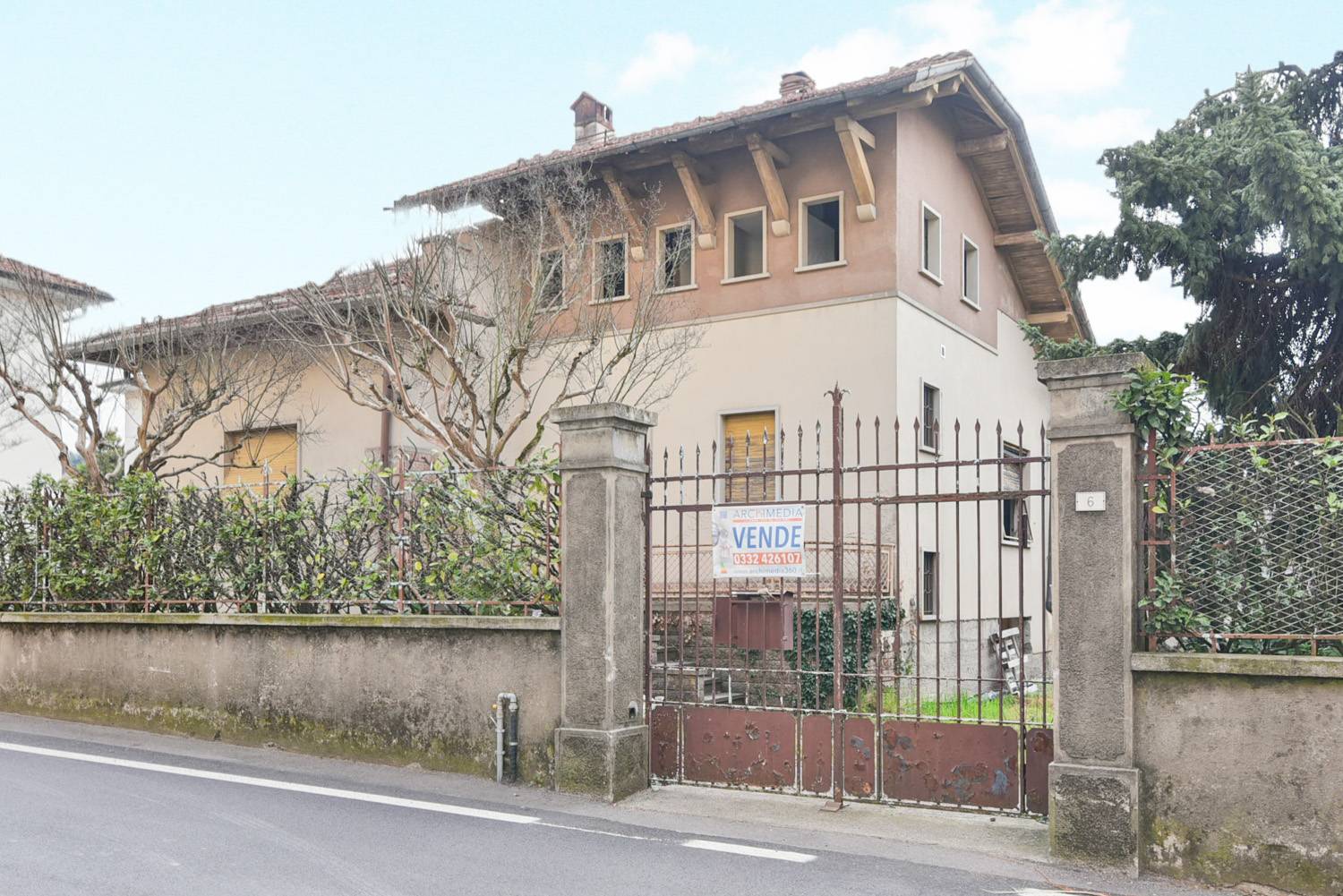 Villa in vendita a Malnate, 5 locali, zona Località: Centro, prezzo € 285.000 | PortaleAgenzieImmobiliari.it