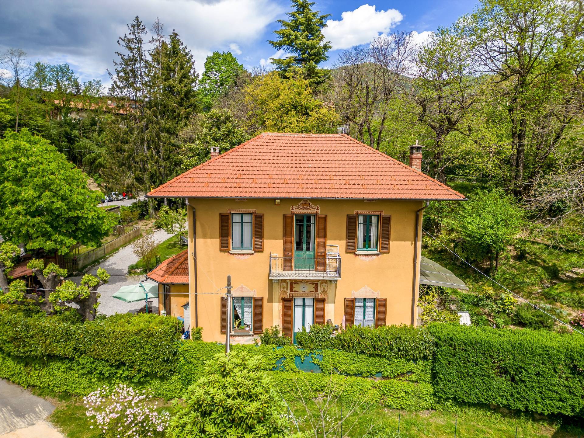Villa in vendita a Viggiù, 4 locali, prezzo € 359.000 | PortaleAgenzieImmobiliari.it