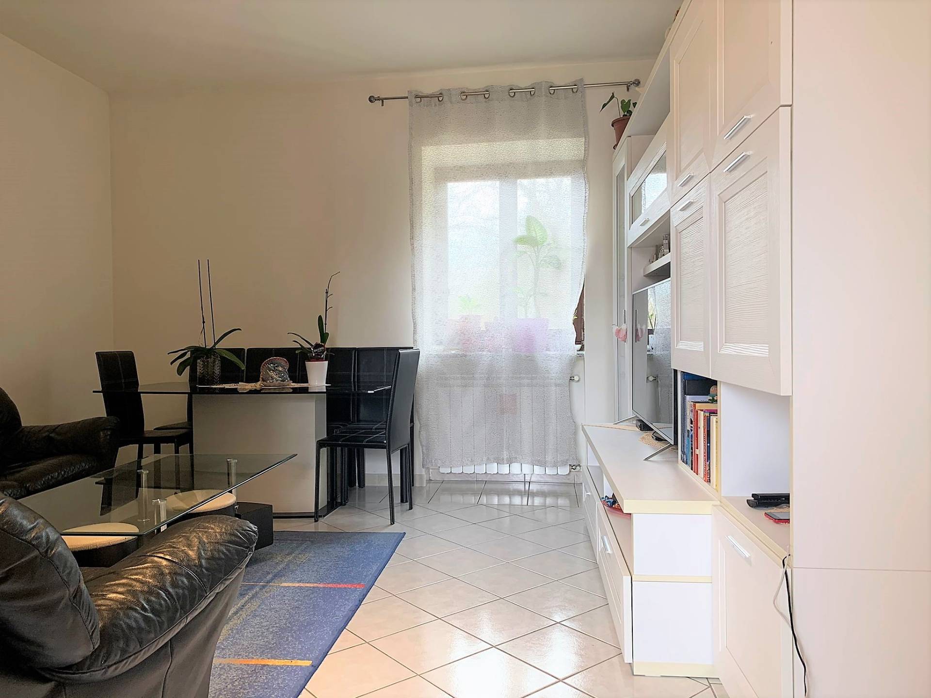 Appartamento in vendita a Malnate, 3 locali, prezzo € 95.000 | PortaleAgenzieImmobiliari.it