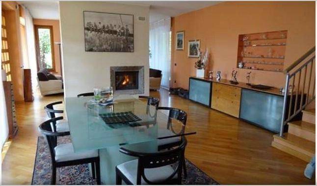 Villa in vendita a Besano, 5 locali, prezzo € 720.000 | PortaleAgenzieImmobiliari.it