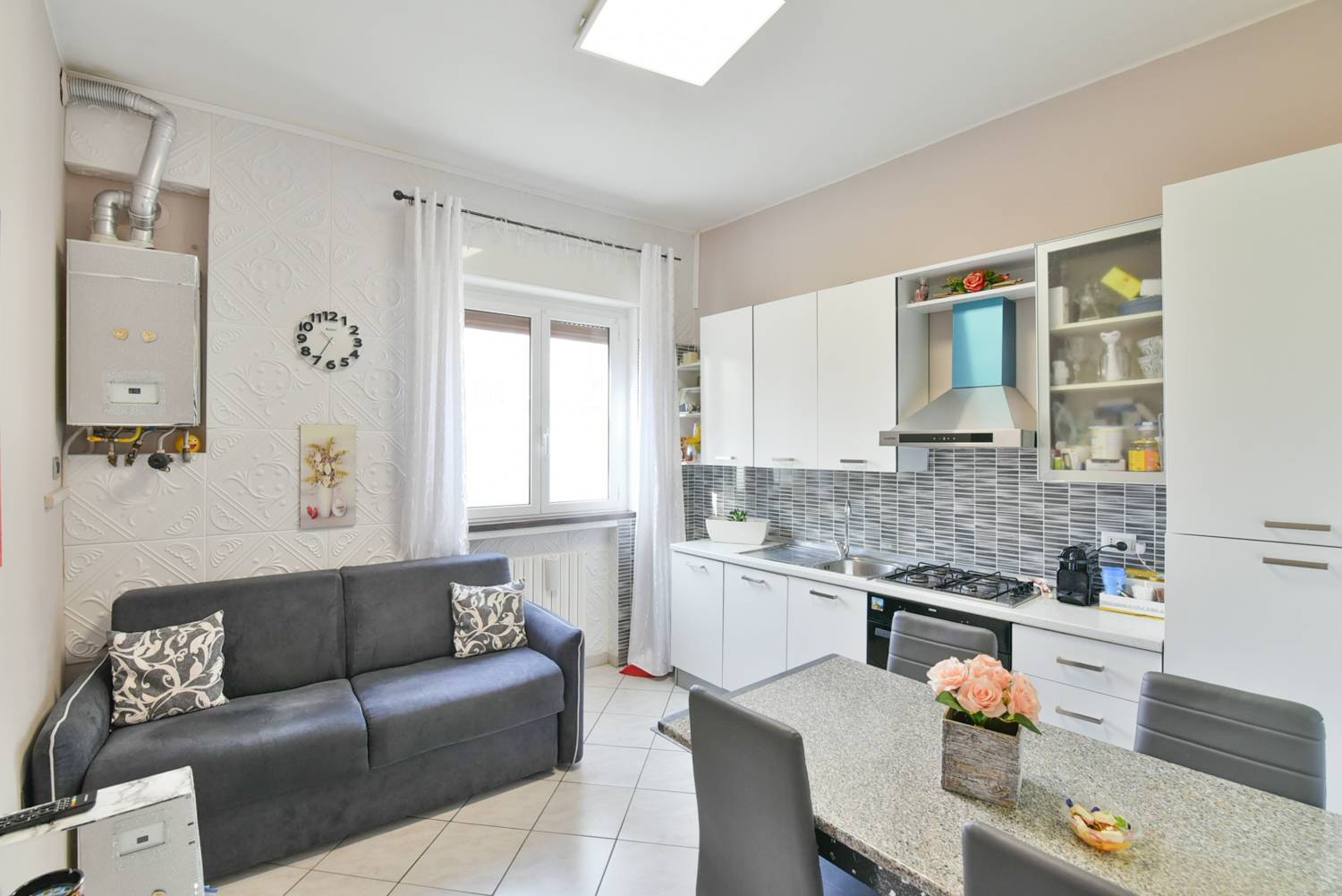 Appartamento in vendita a Malnate, 2 locali, zona Località: SanSalvatore, prezzo € 61.000 | PortaleAgenzieImmobiliari.it