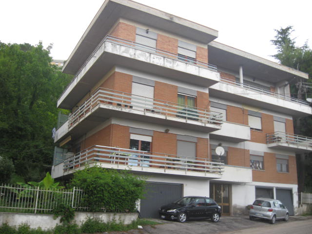 Appartamento in vendita a Teramo, 5 locali, prezzo € 180.000 | PortaleAgenzieImmobiliari.it