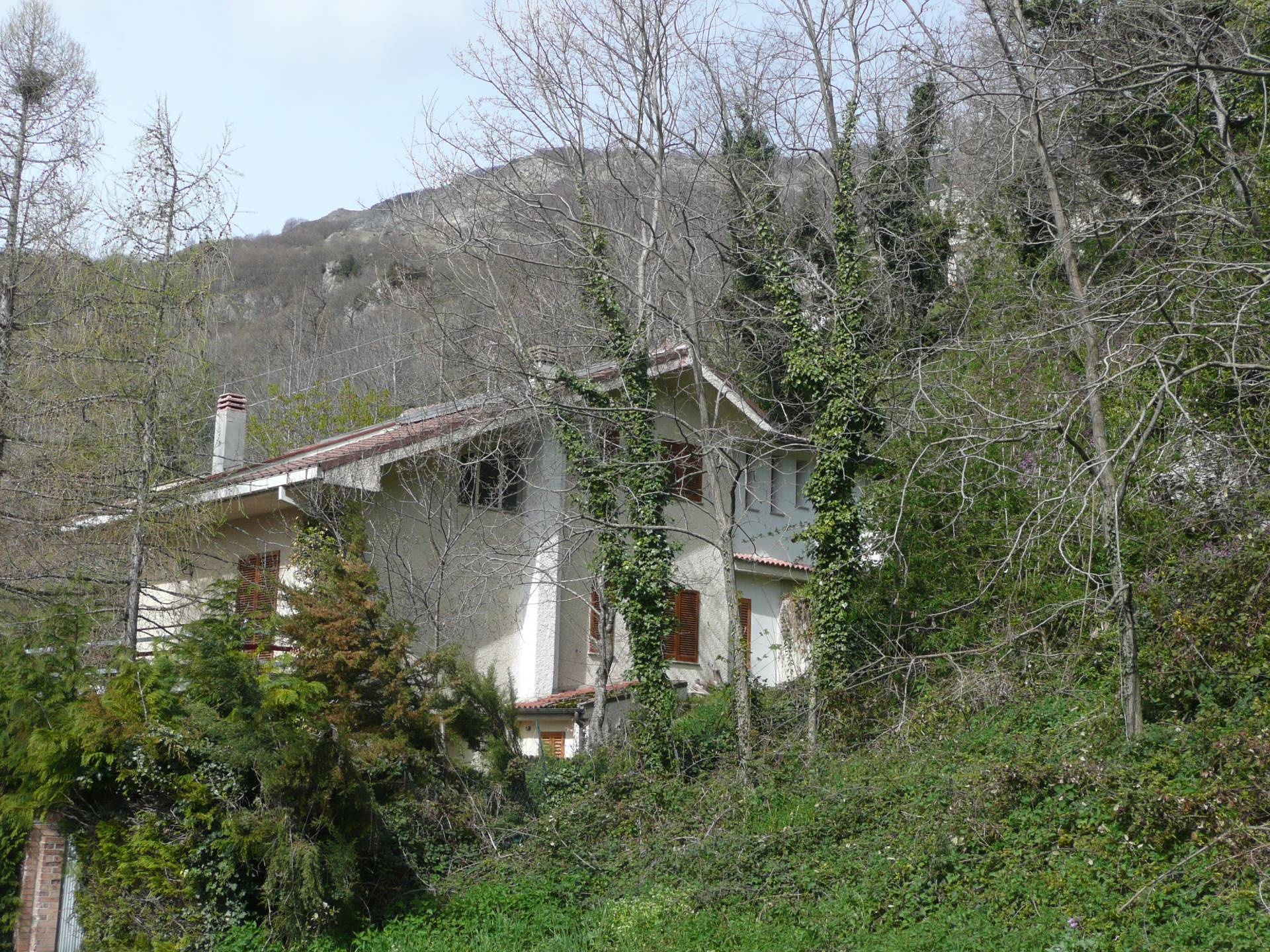 Villa in vendita a Isola del Gran Sasso d'Italia