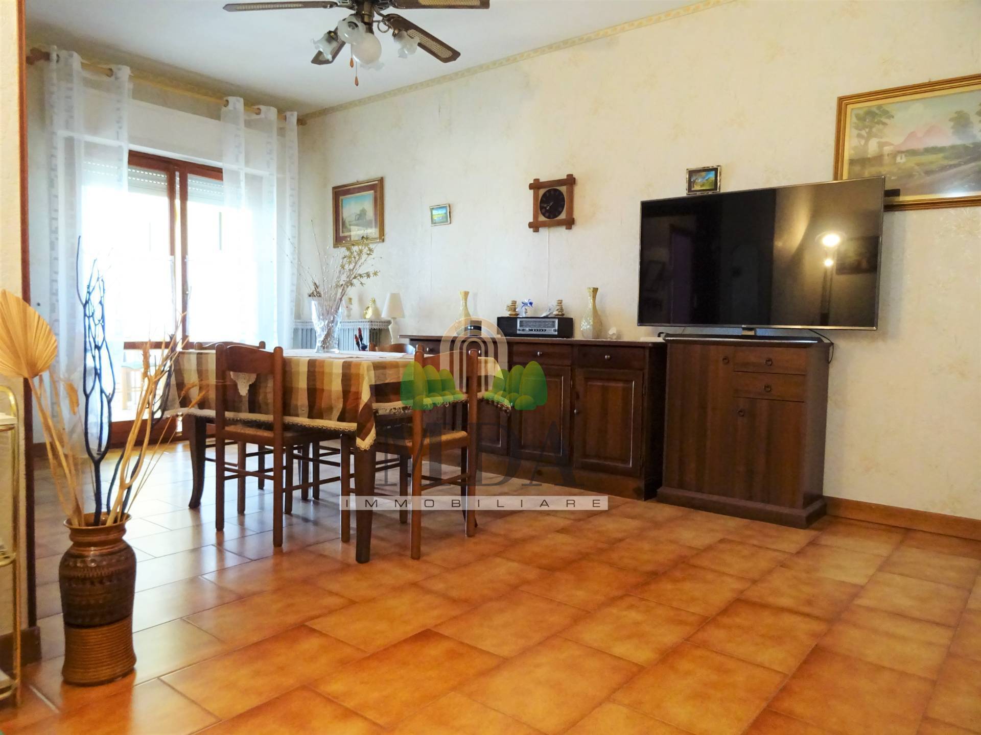 Appartamento in vendita a Martinsicuro, 4 locali, zona Località: VillaRosa, prezzo € 68.000 | PortaleAgenzieImmobiliari.it