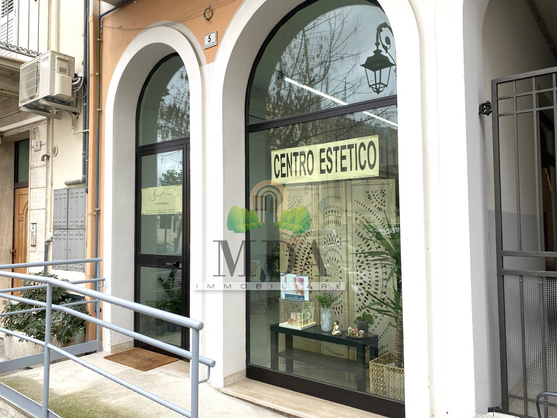 Negozio / Locale in vendita a Nereto, 9999 locali, zona Località: centro, prezzo € 59.000 | PortaleAgenzieImmobiliari.it