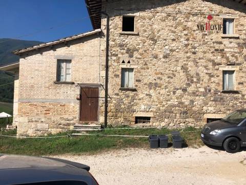 Rustico / Casale in vendita a Folignano, 9999 locali, prezzo € 180.000 | PortaleAgenzieImmobiliari.it