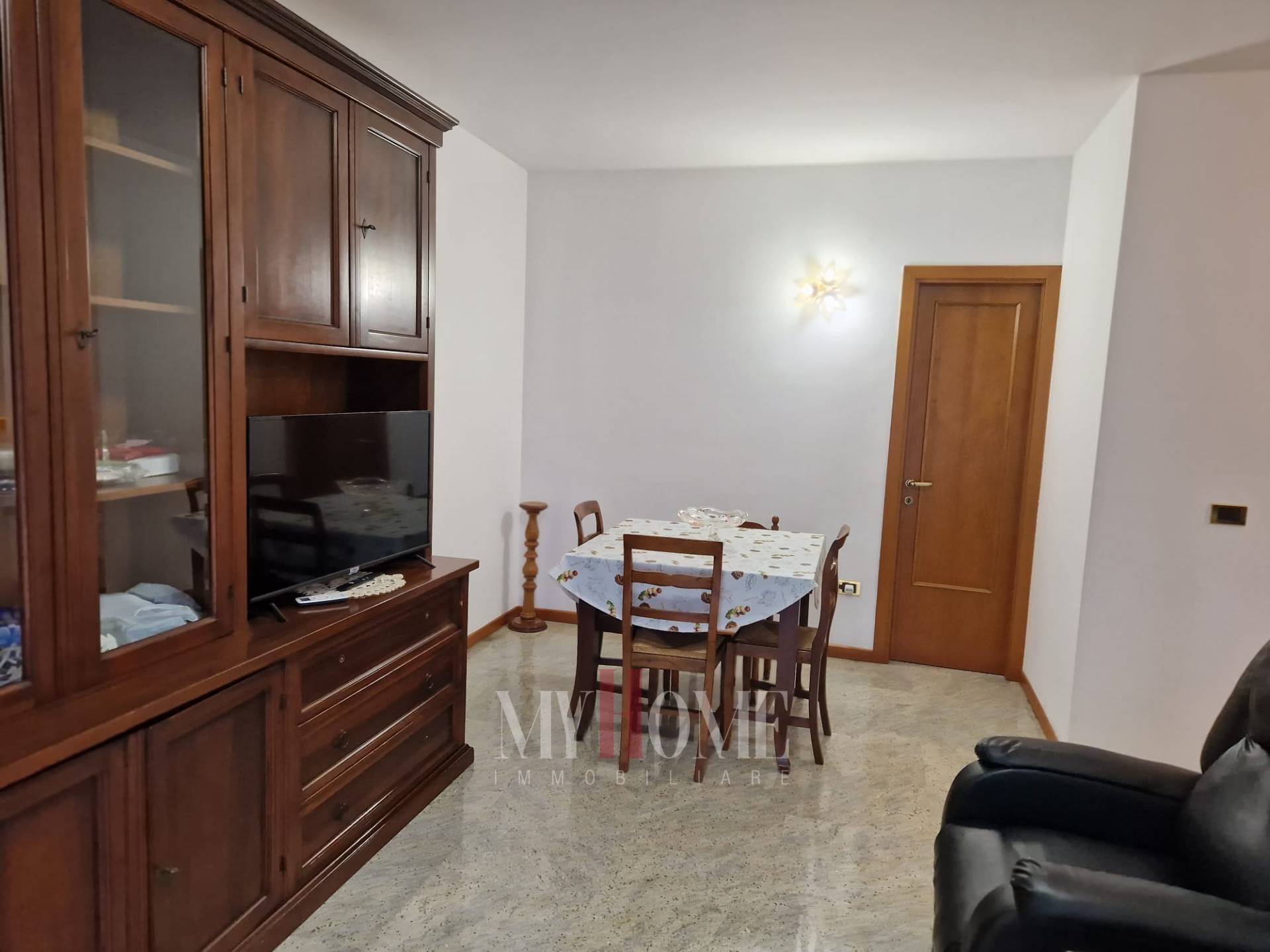 Appartamento in affitto a San Benedetto del Tronto, 4 locali, zona Località: ResidenzialeNord(aldisopradellaSS16, prezzo € 550 | PortaleAgenzieImmobiliari.it
