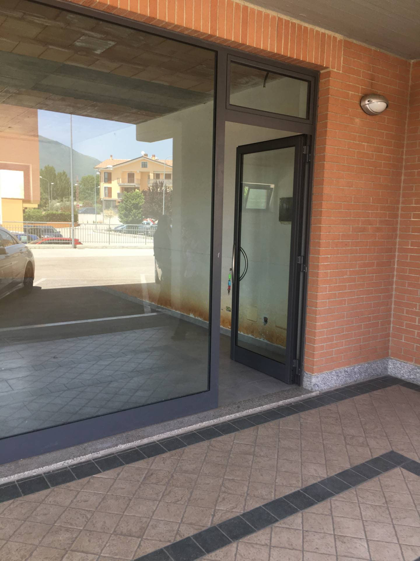 Negozio / Locale in vendita a Veroli, 9999 locali, zona Località: CaseCampoli-Panetta, prezzo € 130.000 | CambioCasa.it