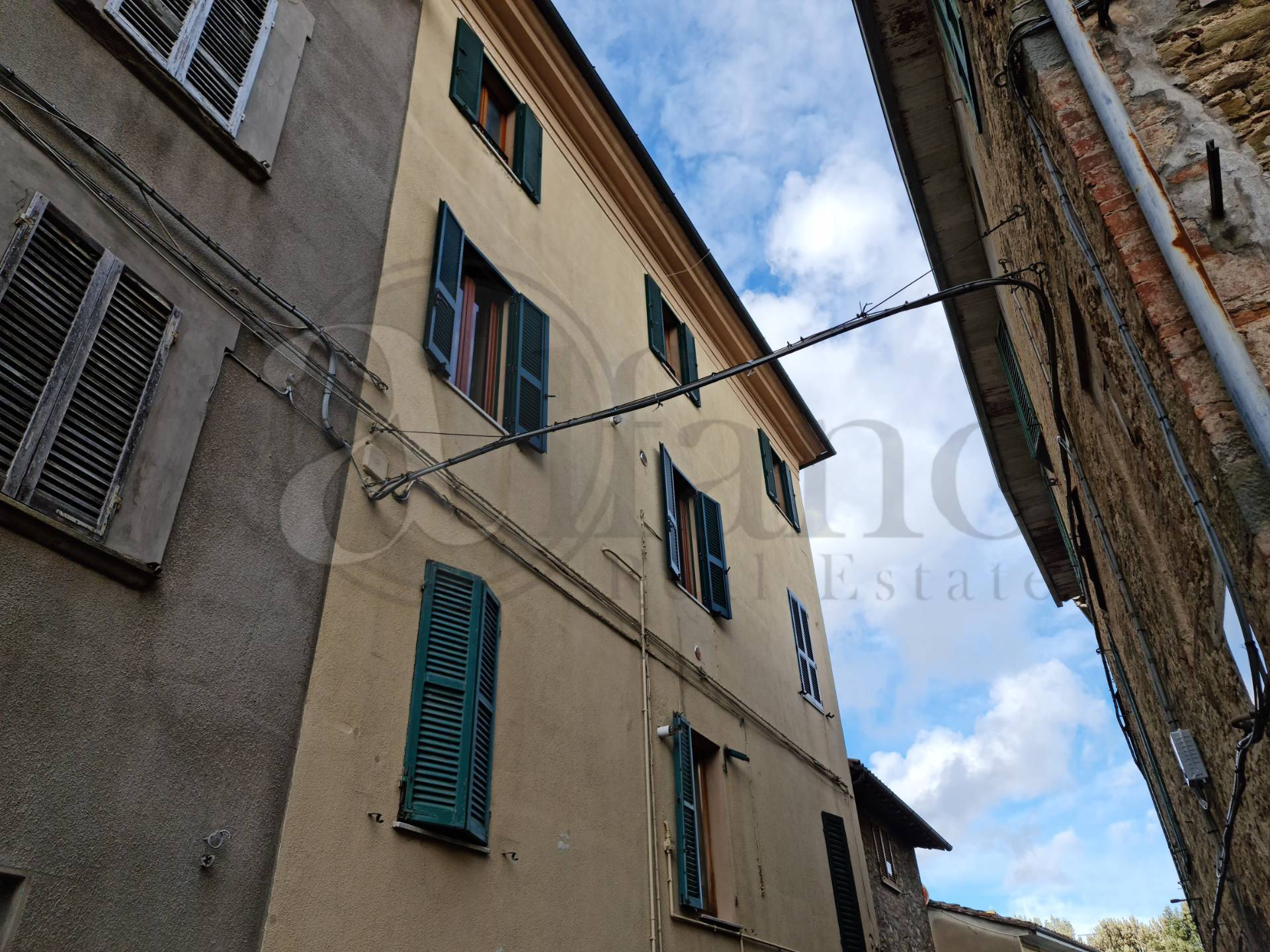 Rustico / Casale in vendita a Piegaro, 9 locali, prezzo € 119.000 | CambioCasa.it