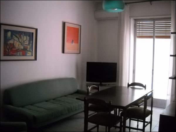 Appartamento in vendita a Ascoli Piceno, 4 locali, zona Località: P.taMaggiore, prezzo € 110.000 | CambioCasa.it