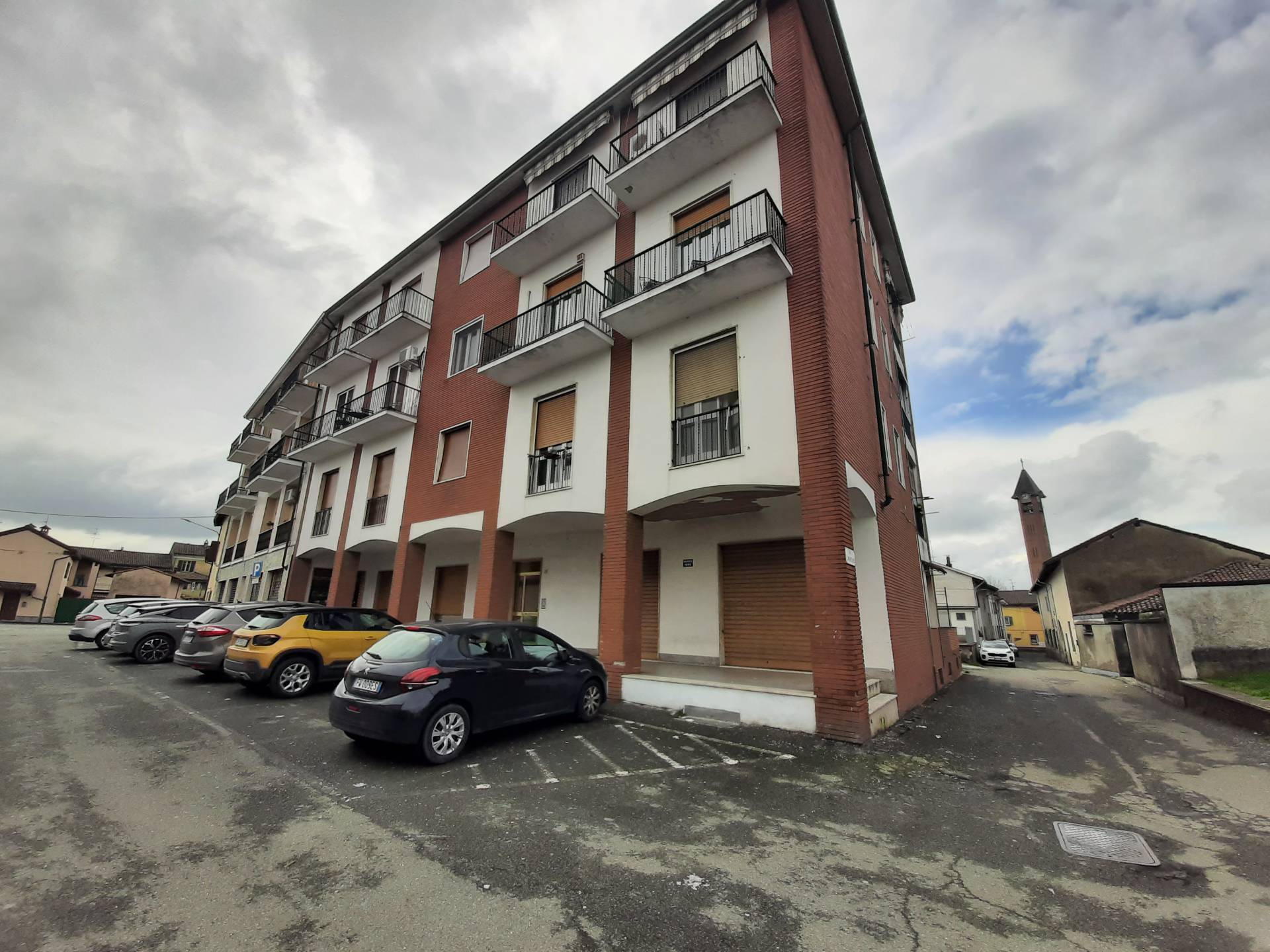 Appartamento in vendita a Frugarolo, 4 locali, prezzo € 68.000 | PortaleAgenzieImmobiliari.it