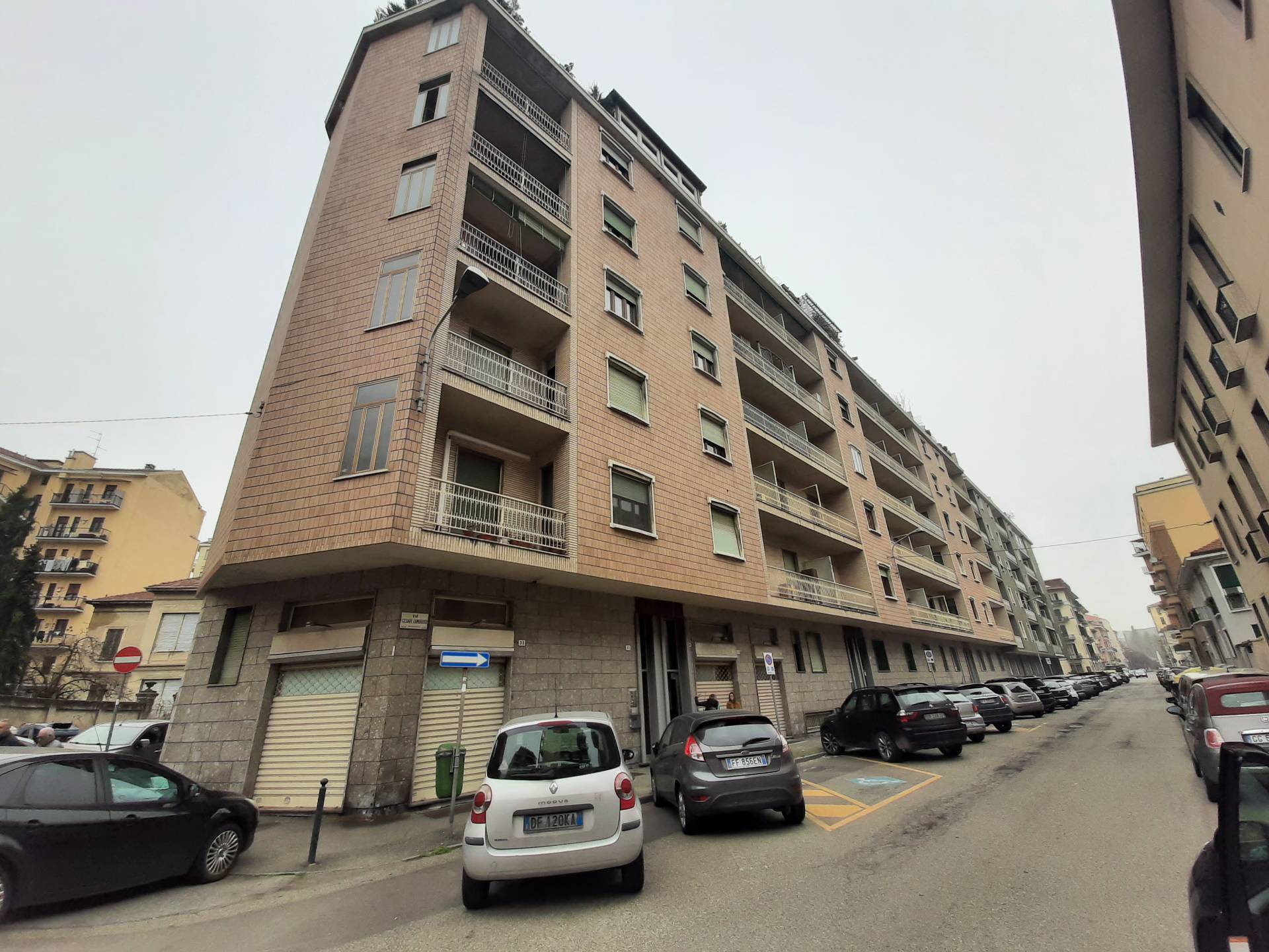 Appartamento in vendita a Alessandria, 6 locali, zona Località: PistaVecchia, prezzo € 230.000 | PortaleAgenzieImmobiliari.it